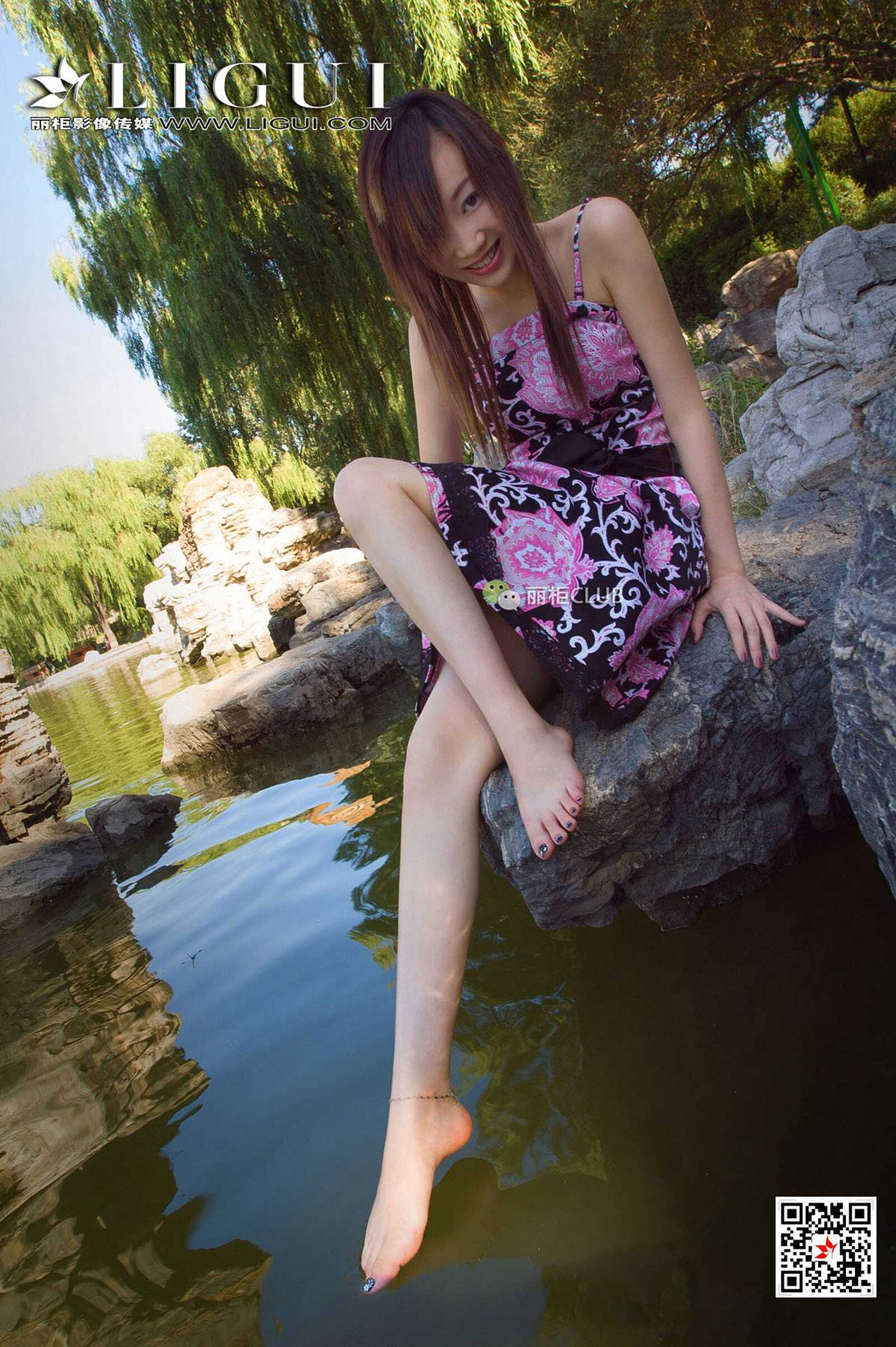 足模璐璐《公园湿足》 [丽柜Ligui] 写真集第4张