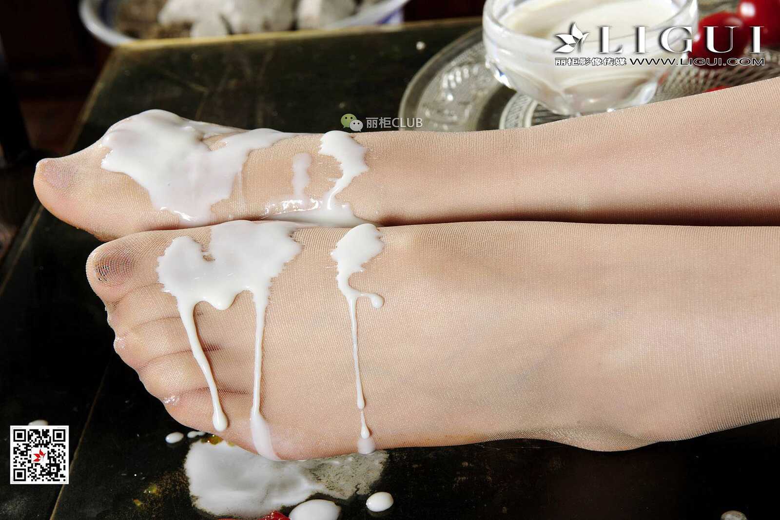 足模文欣&amp;amp;Vicky《丝足癖》 [丽柜LIGUI] 美腿丝足第1张