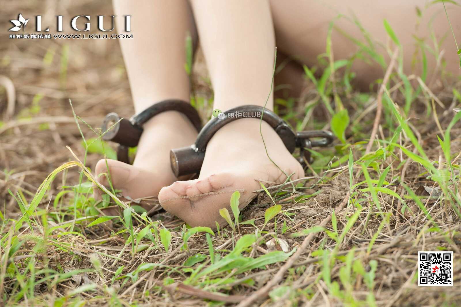 腿模思彤《旗袍美束镣铐人体》 [丽柜LIGUI] 网络第15张