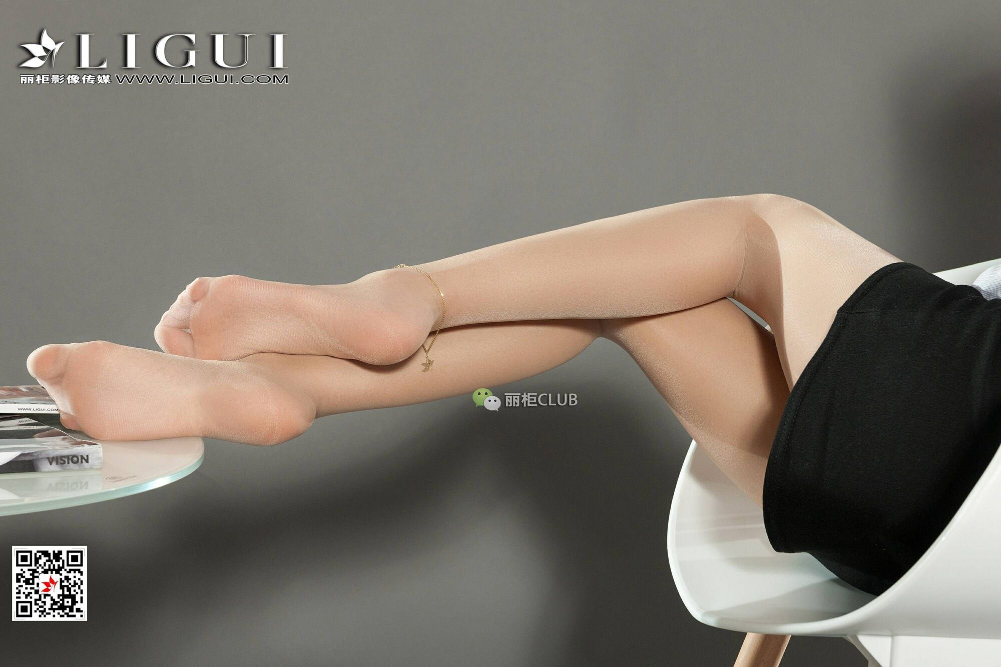 王炜炜《肉丝高跟OL》 [丽柜Ligui] 网络丽人 美腿第17张