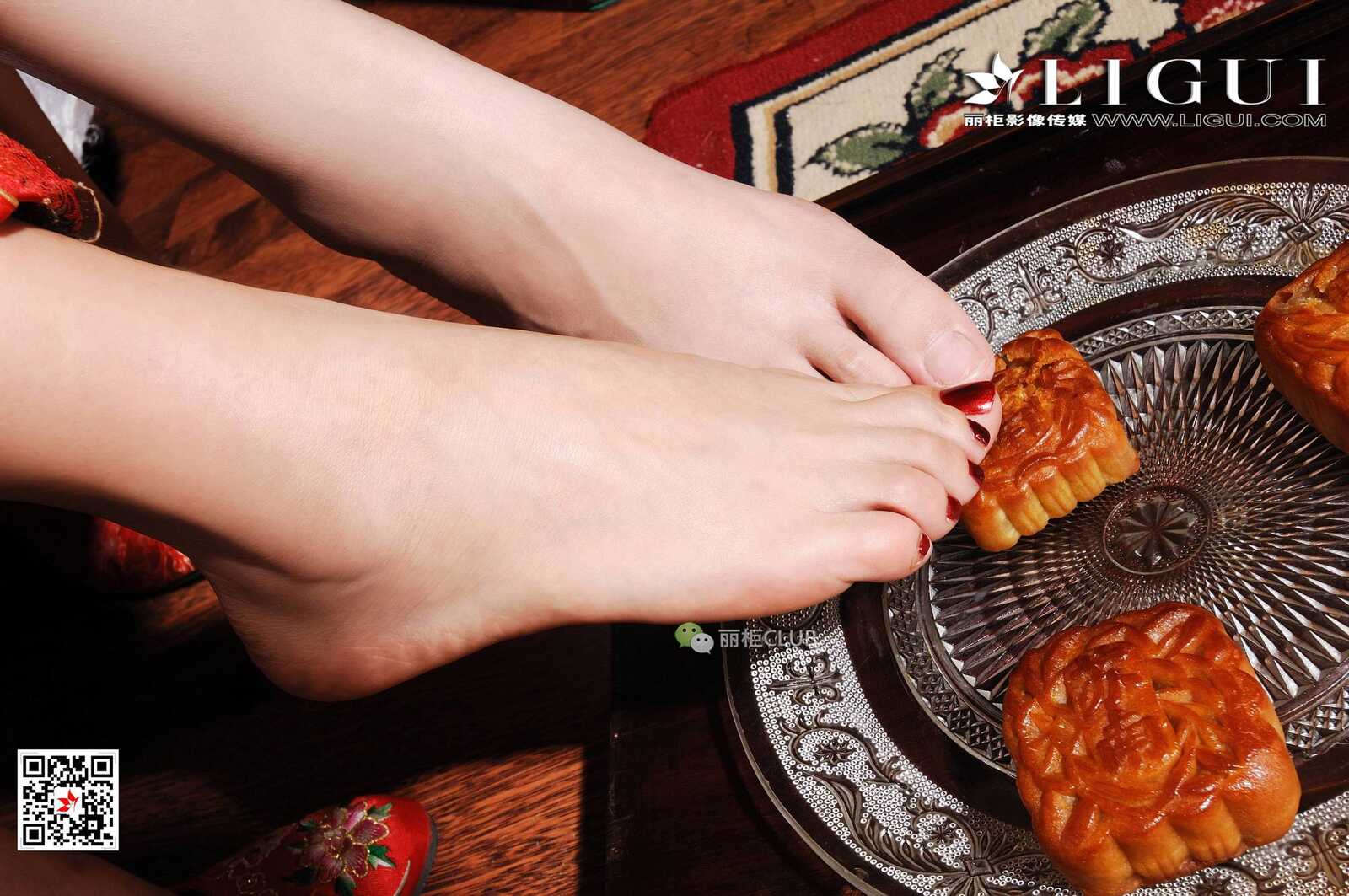 足模由美&amp;amp;菲菲《中秋丝足》 [丽柜Ligui] 经典回第9张