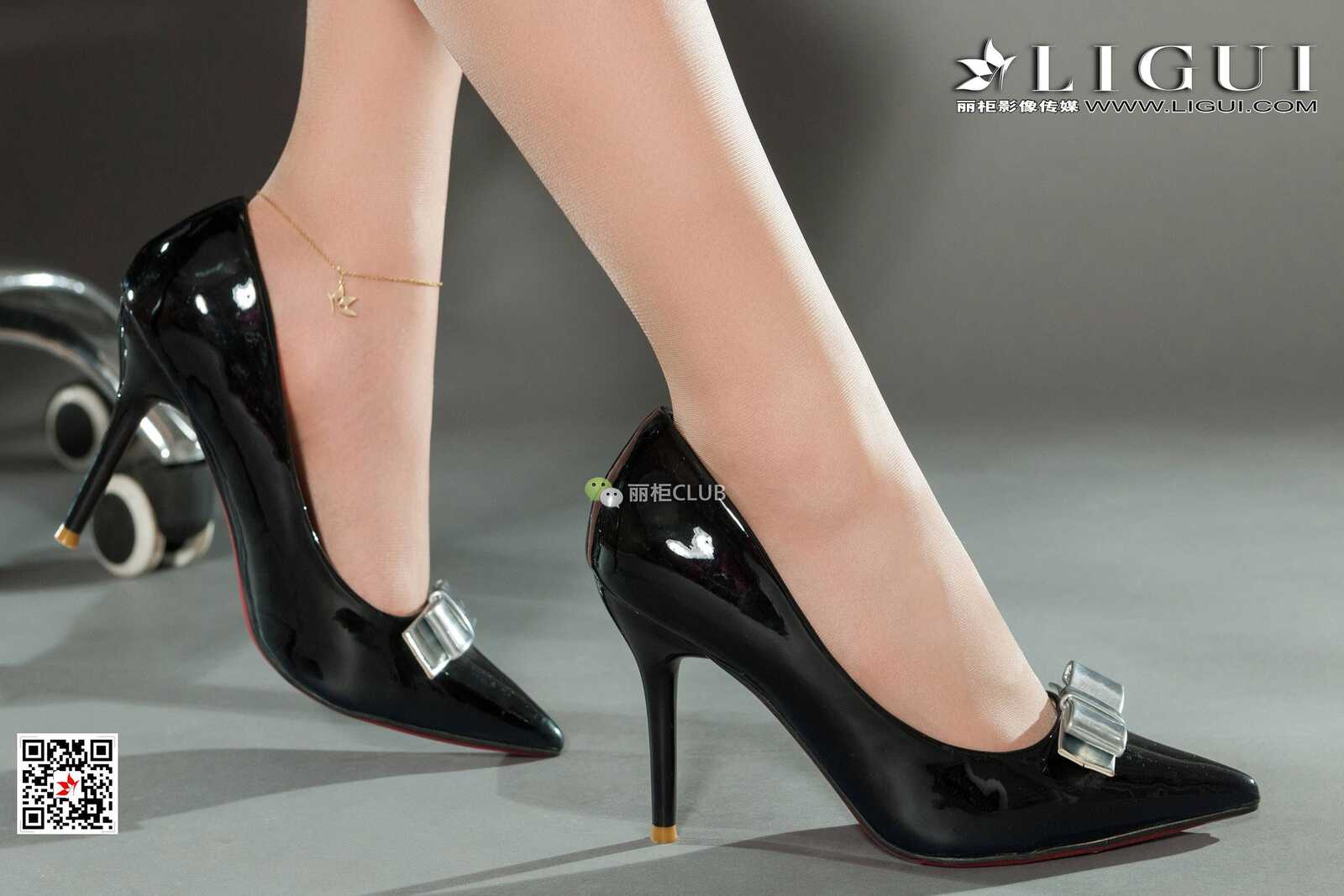 王欣竹《OL制服美足》 [丽柜Ligui] 网络丽人 美腿第12张