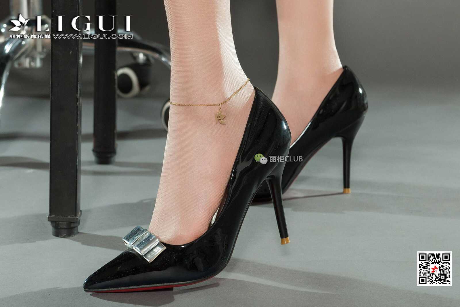 王欣竹《OL制服美足》 [丽柜Ligui] 网络丽人 美腿第11张