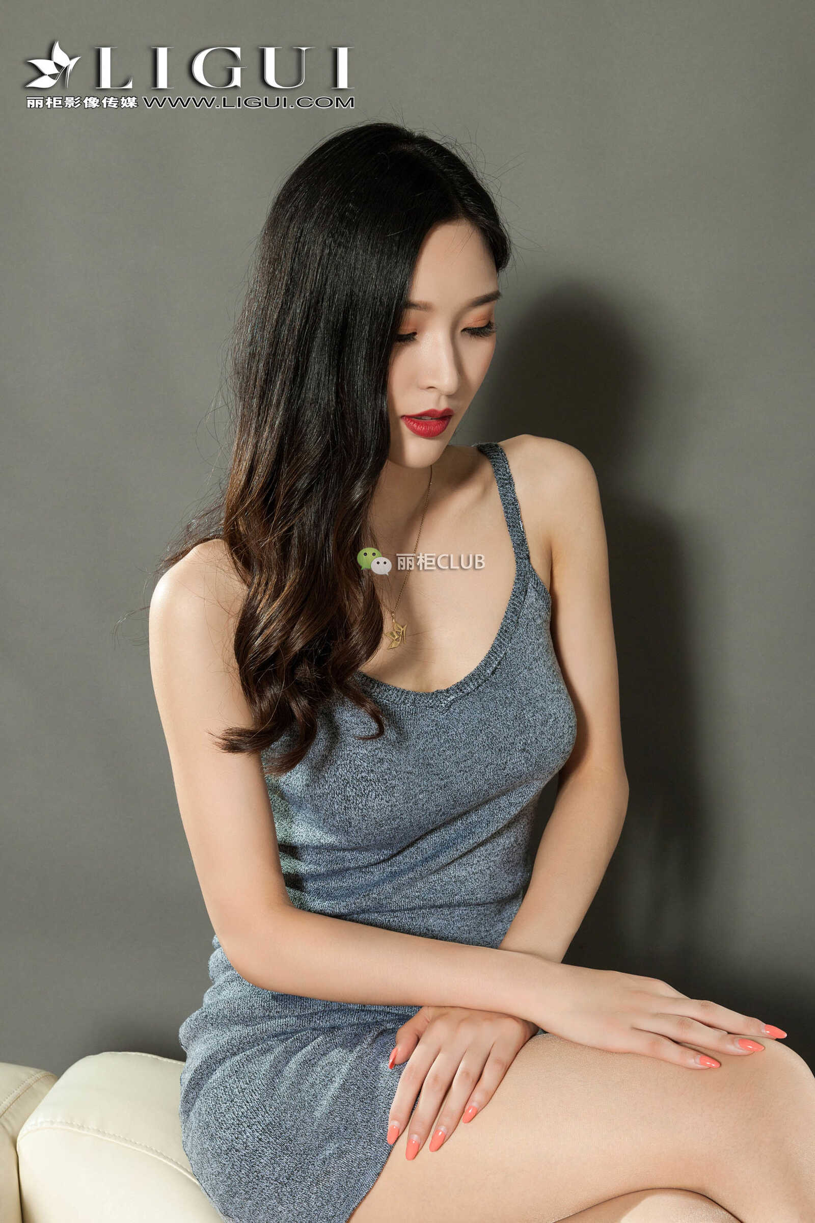 雪糕&amp;amp;筱筱《姐妹花丝足诱惑》 [丽柜Ligui] 美腿第13张