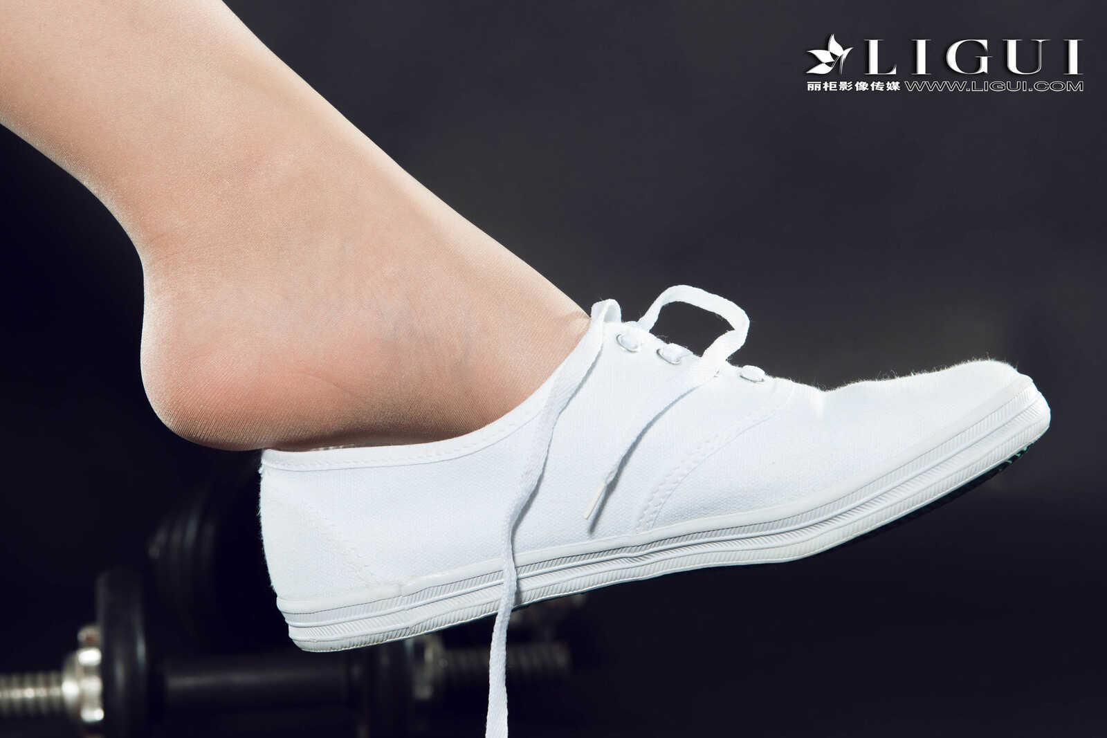 腿模雪糕《运动妹子丝足》 [丽柜Ligui] 写真集第14张
