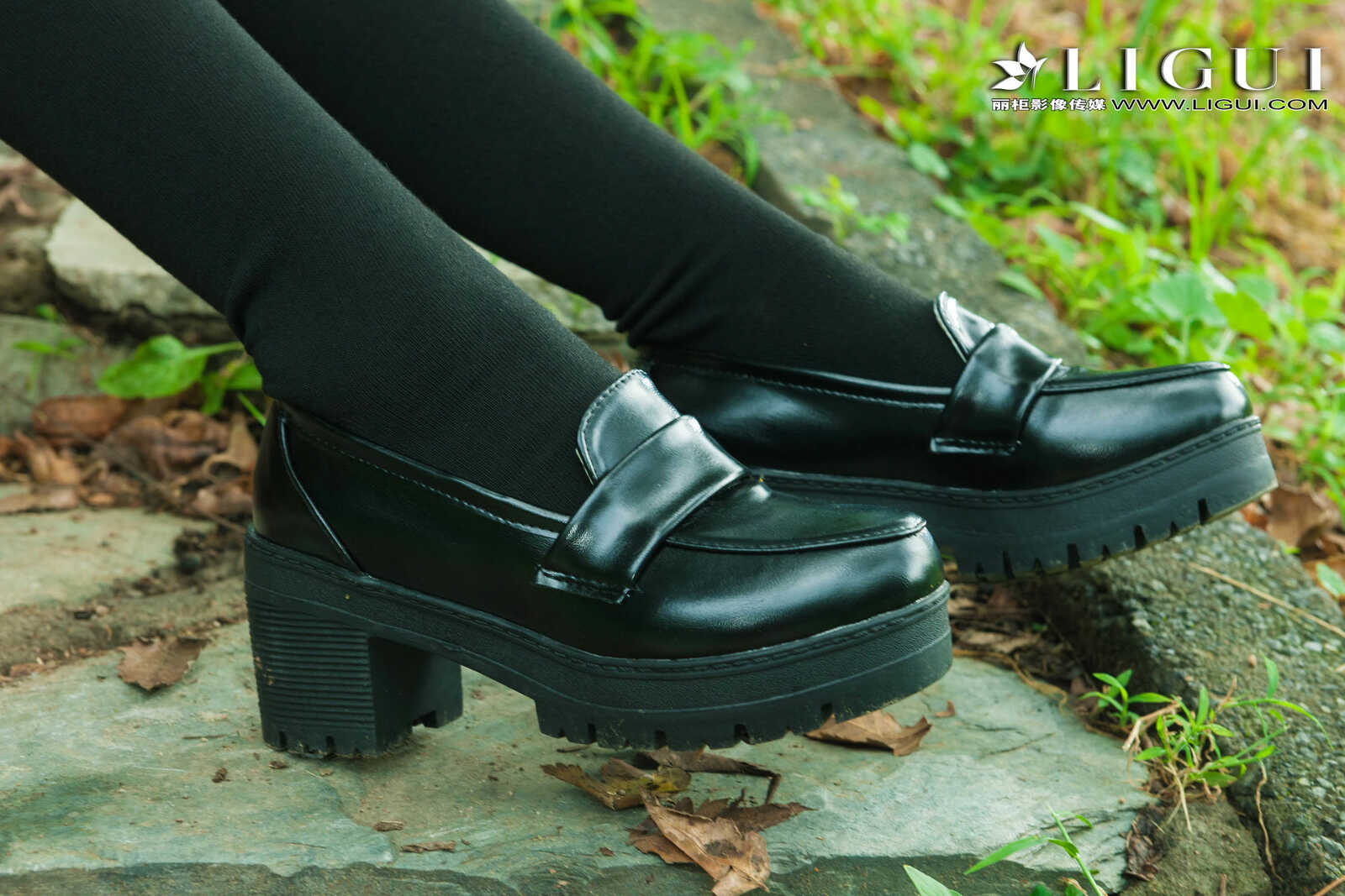 足模Vicky《校花玉足》 [丽柜Ligui] 写真集第17张