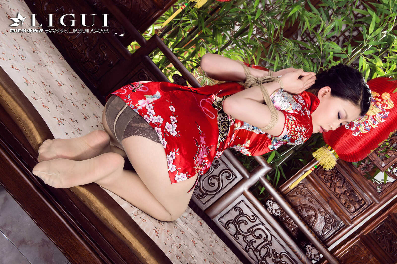 腿模怡萱《旗袍绳艺》 [丽柜Ligui] 经典回顾 写真第17张