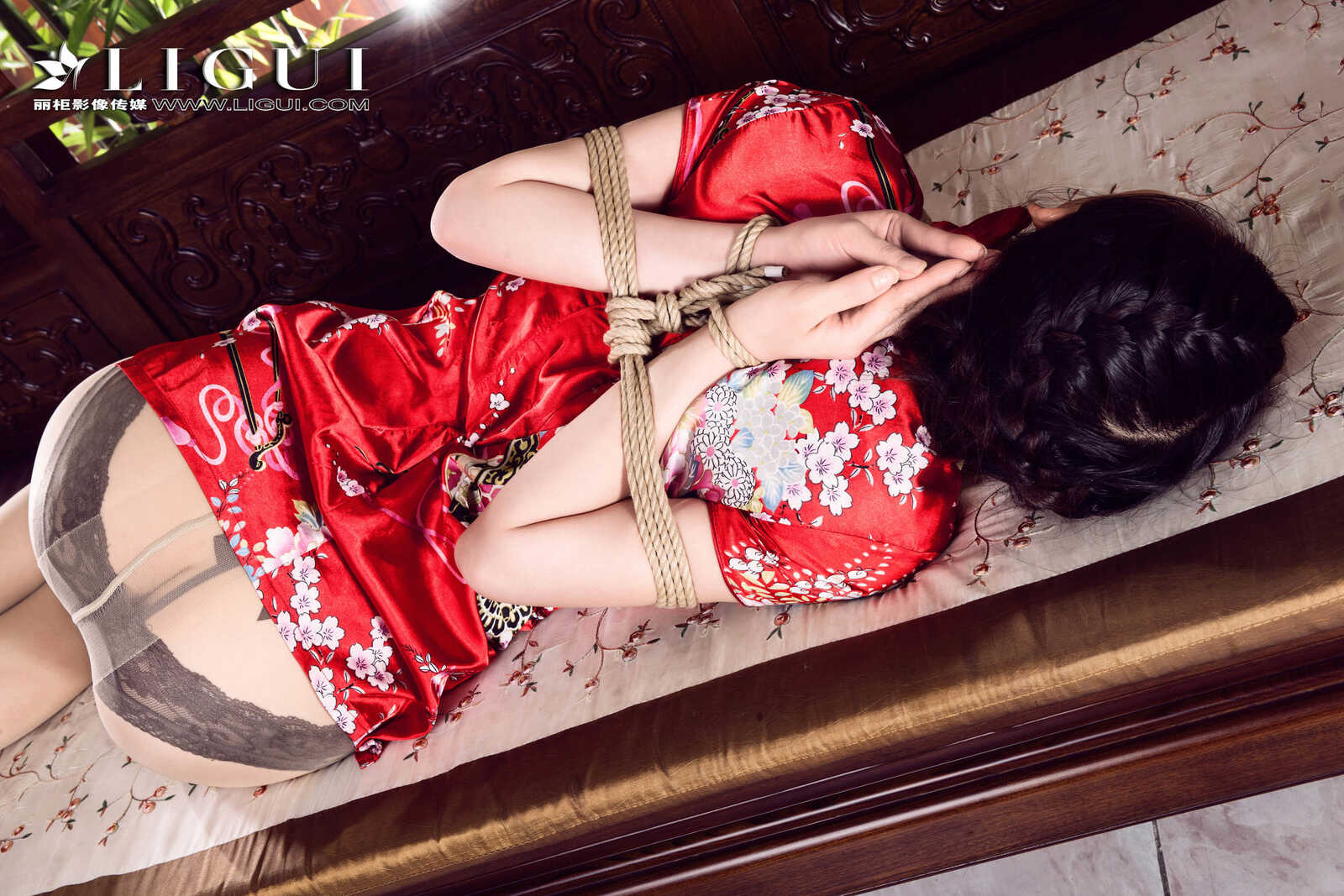 腿模怡萱《旗袍绳艺》 [丽柜Ligui] 经典回顾 写真第16张