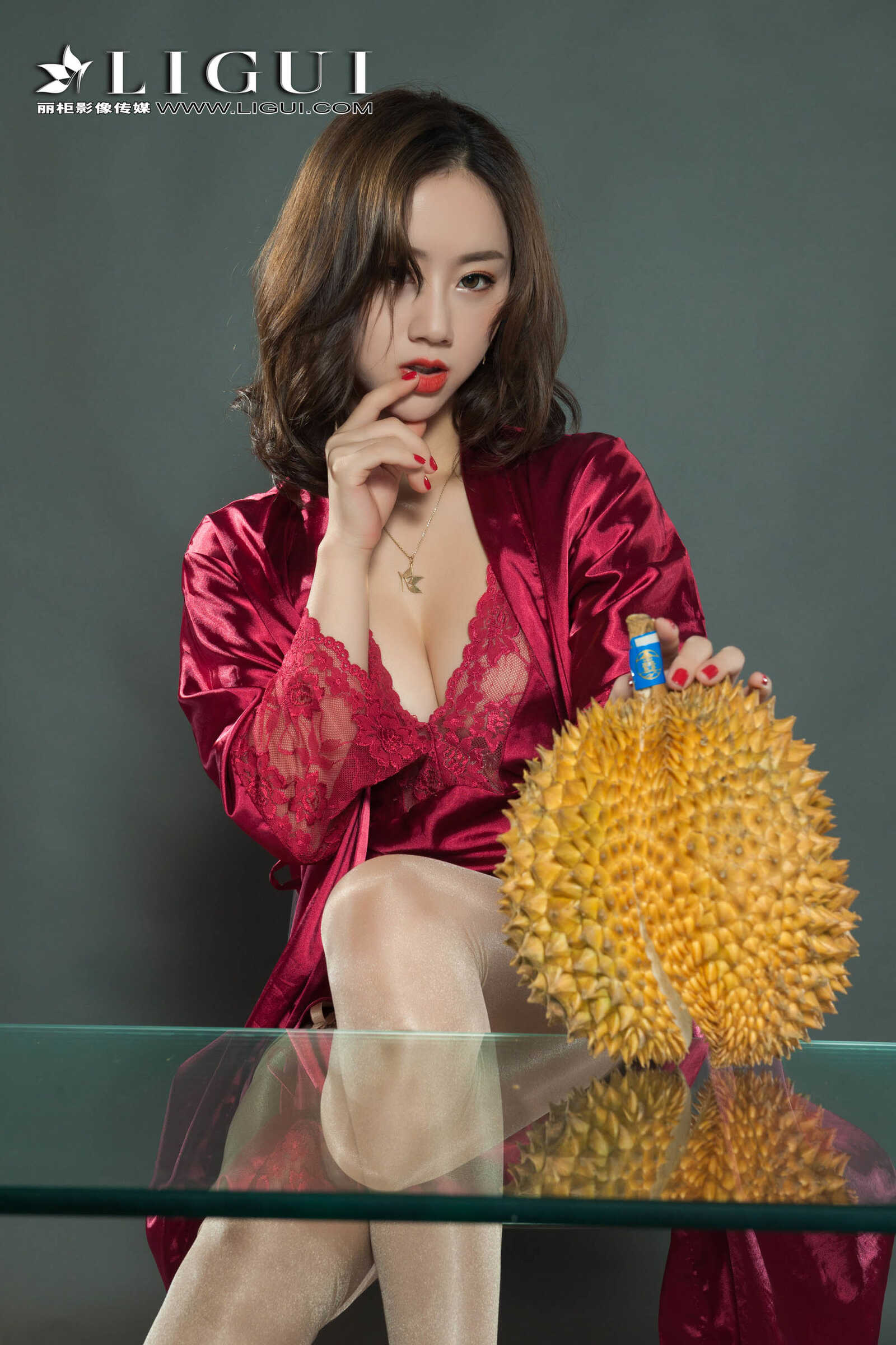 足模然然《榴莲丝袜少妇》 [丽柜Liguil] 写真集第17张