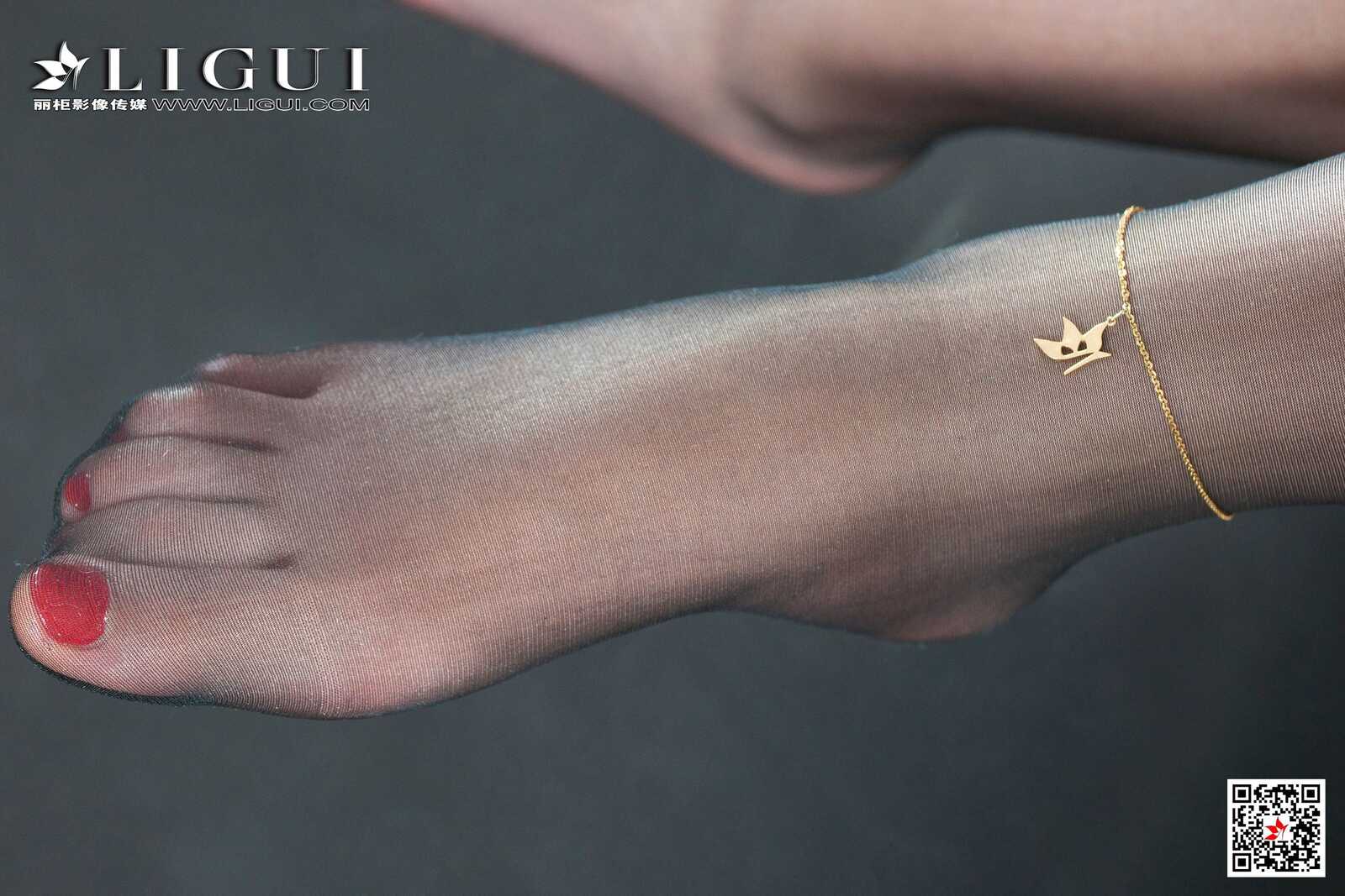 腿模璇璇《黑丝空姐制服》 [丽柜Ligui] 网络丽人第4张