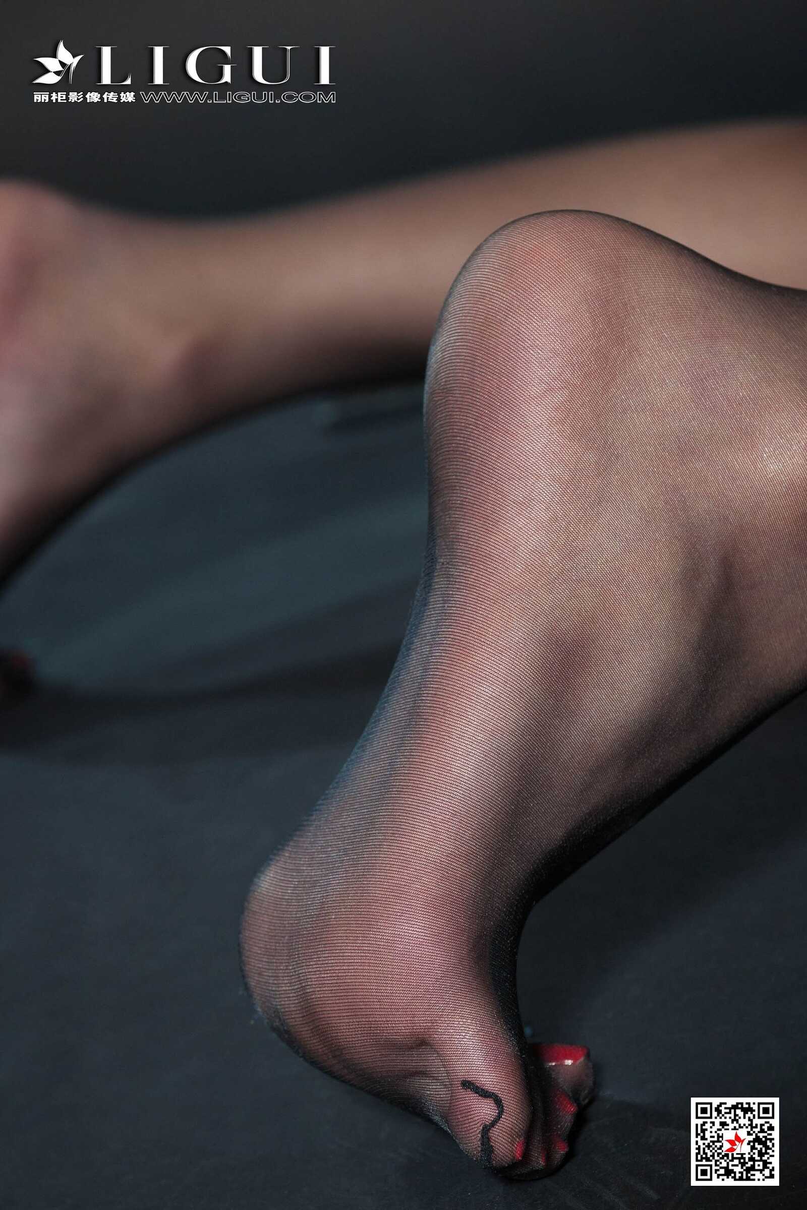 筱筱《牛仔黑丝修理工》 [丽柜Ligui] 网络丽人 写第9张