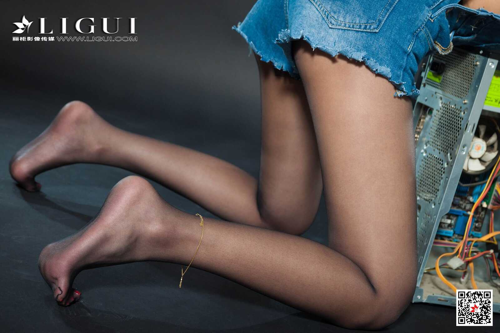 筱筱《牛仔黑丝修理工》 [丽柜Ligui] 网络丽人 写第5张