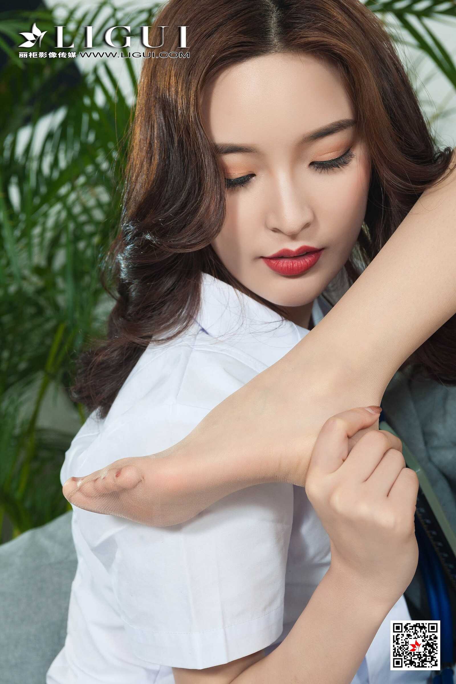 雪糕&兔子《医生与OL的丝袜故事》 [丽柜Ligu第10张