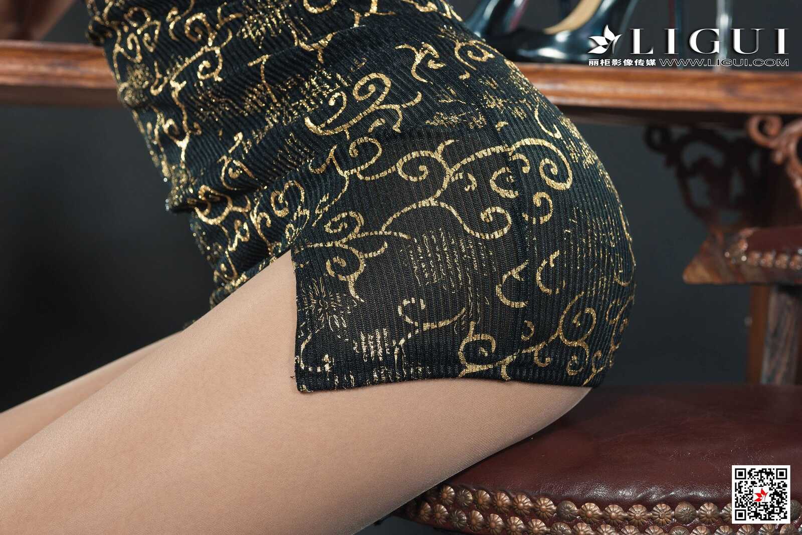 腿模伊《旗袍丝足》 [丽柜Ligui] 网络丽人 写真集第5张