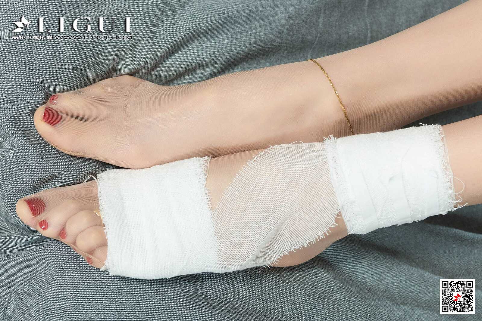 腿模兔子《护士丝足》 [丽柜Ligui] 网络丽人 写真第6张