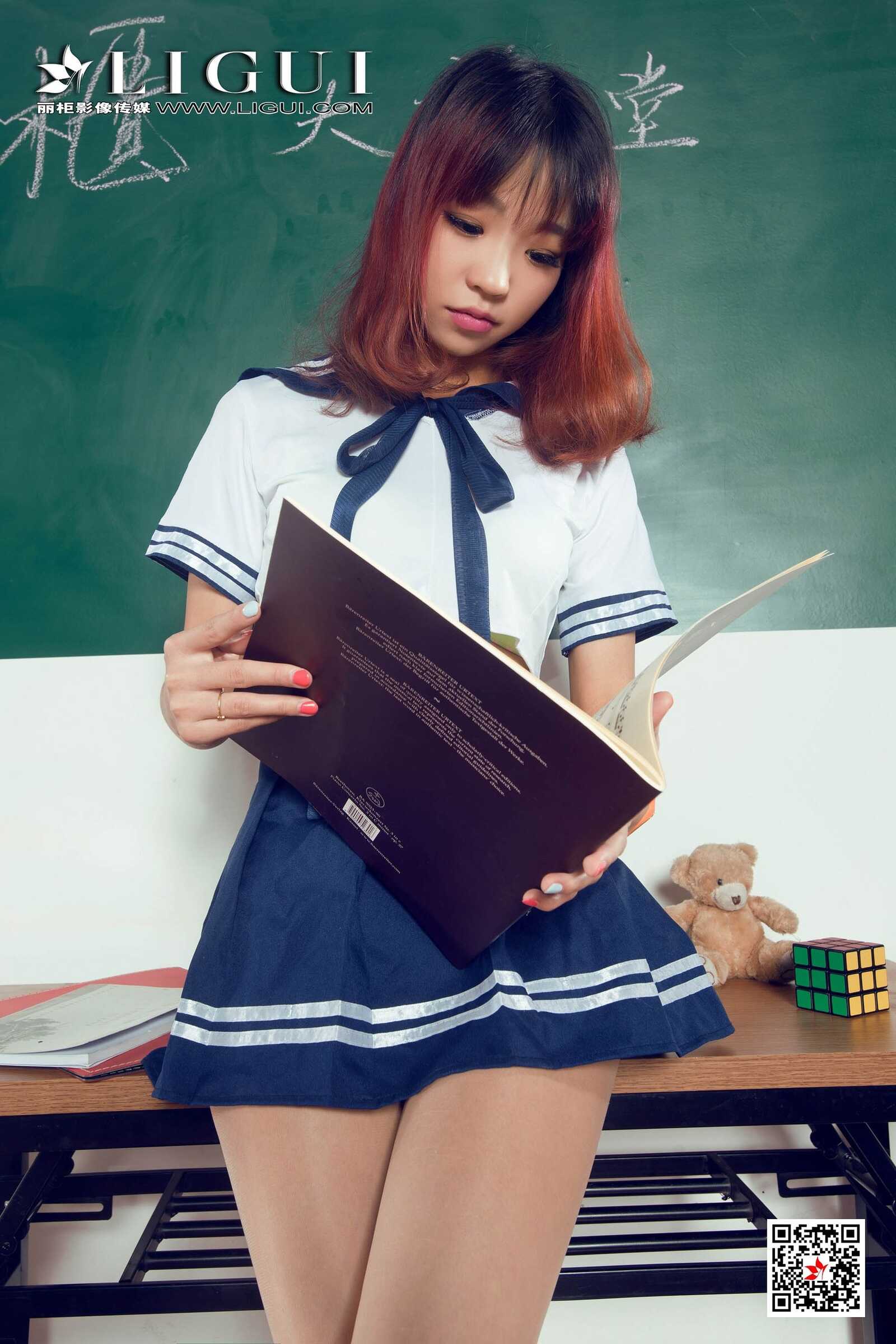 腿模ALAN《教室丝足高跟》 [丽柜Ligui] 写真集第11张