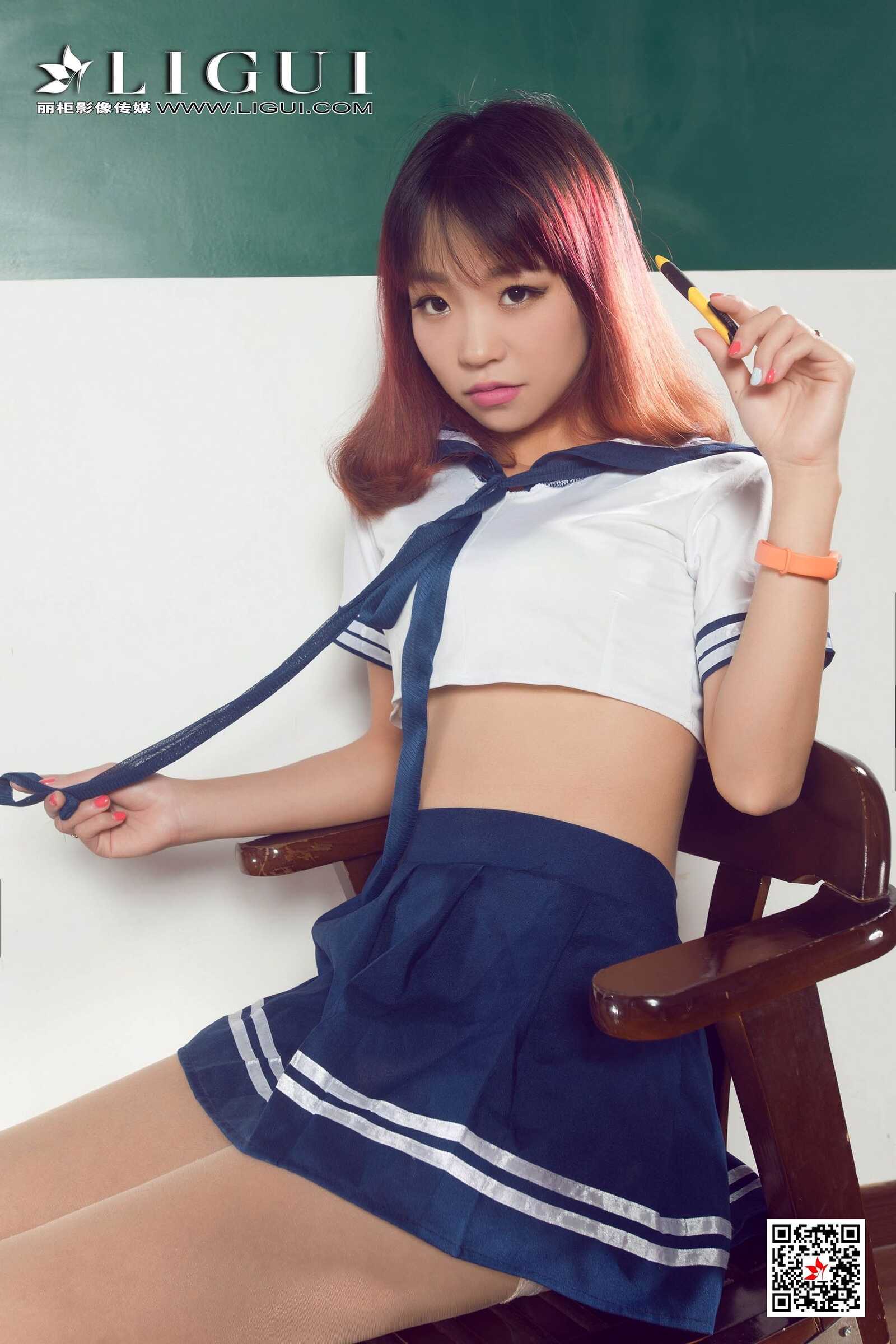 腿模ALAN《教室丝足高跟》 [丽柜Ligui] 写真集第5张