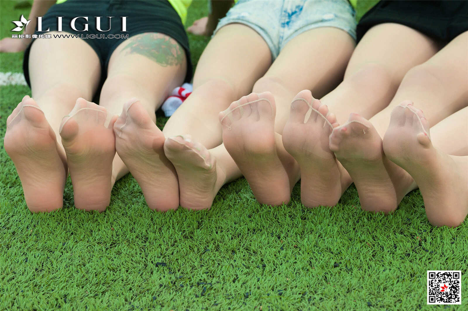 兔子&凉儿&甜甜&允娜《足球丝足》 [丽柜第13张