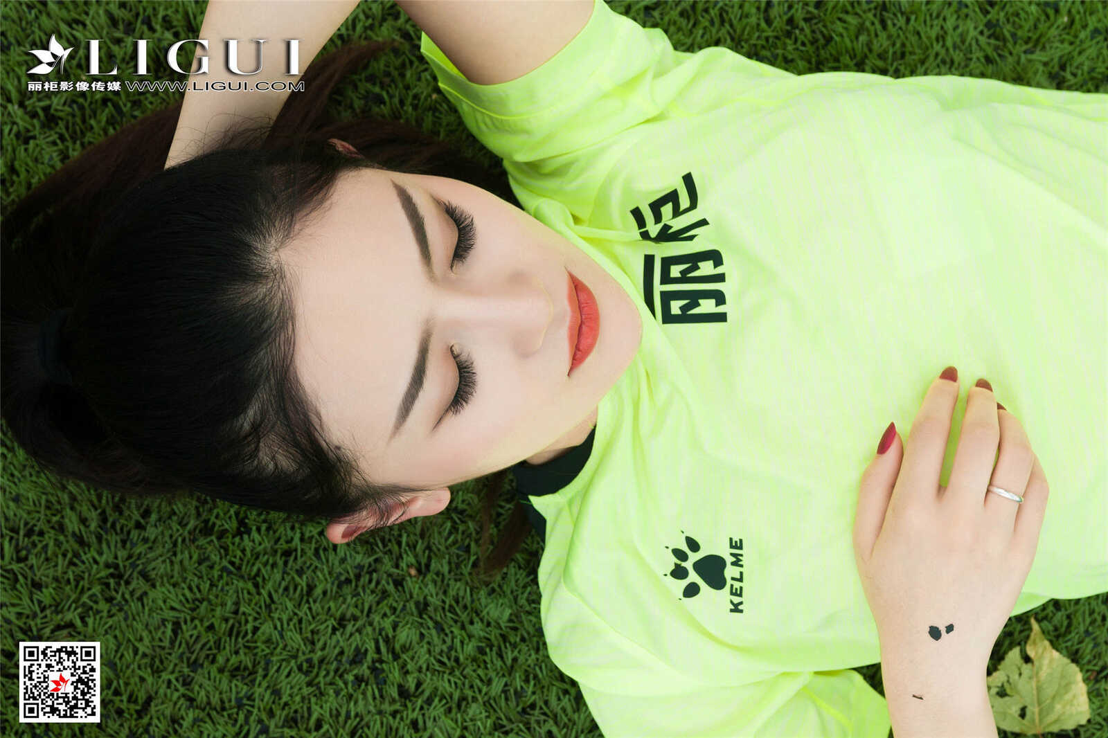 兔子&凉儿&甜甜&允娜《足球丝足》 [丽柜第2张