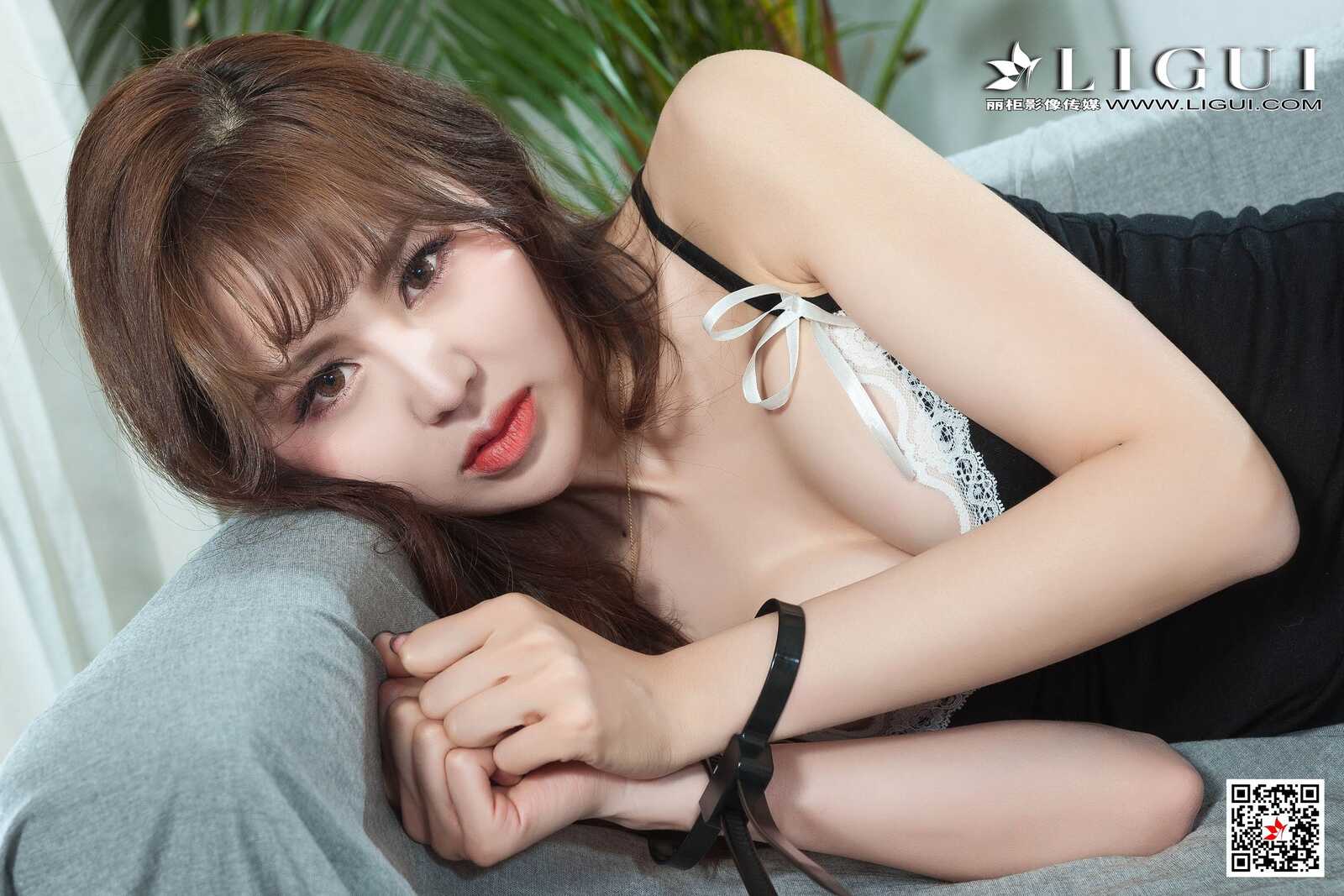 腿模凉儿《丝袜美腿捆绑绳艺》 [丽柜美束Ligui第3张