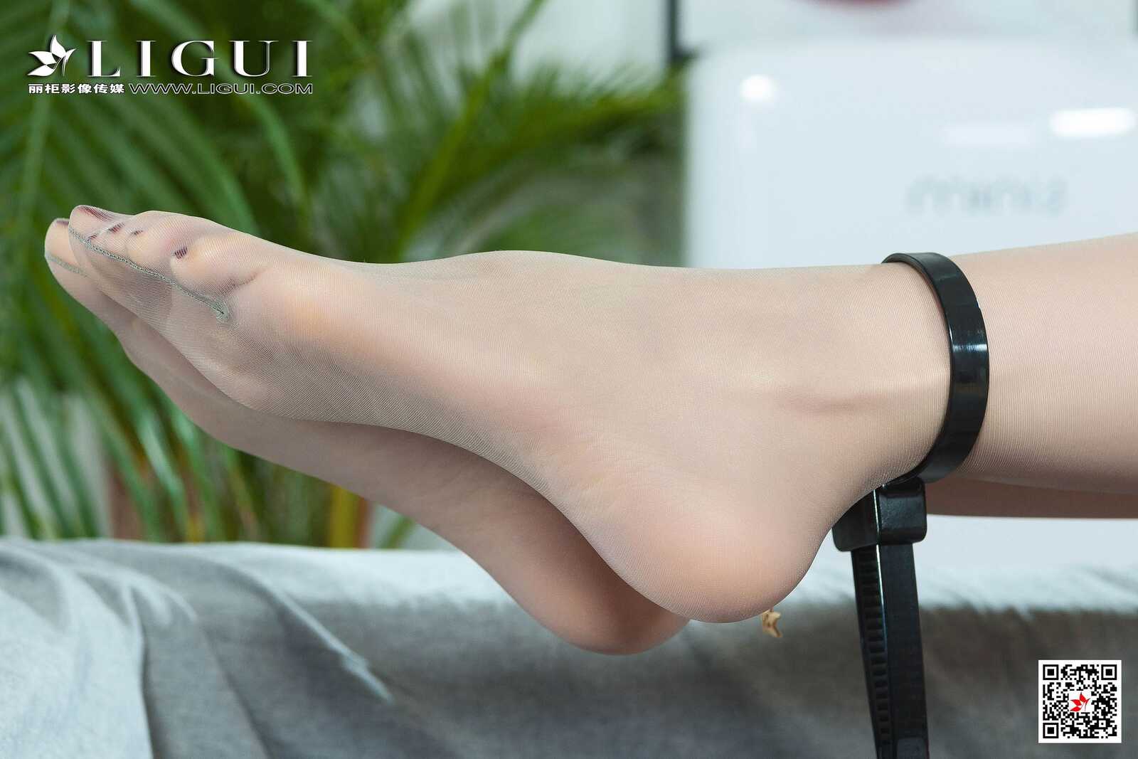 腿模凉儿《丝袜美腿捆绑绳艺》 [丽柜美束Ligui第10张