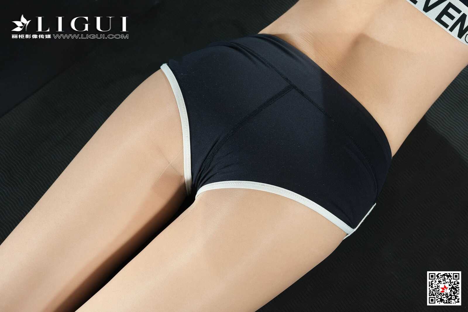 腿模Xilly《健身丝足》 [丽柜Ligui] 写真集第3张