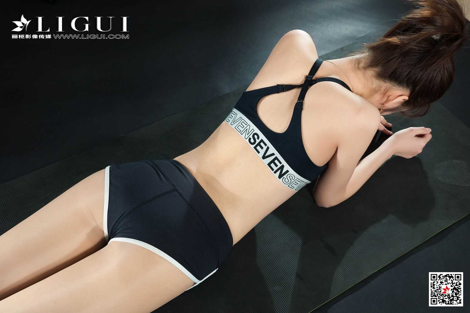 腿模Xilly《健身丝足》 [丽柜Ligui] 写真集第9张