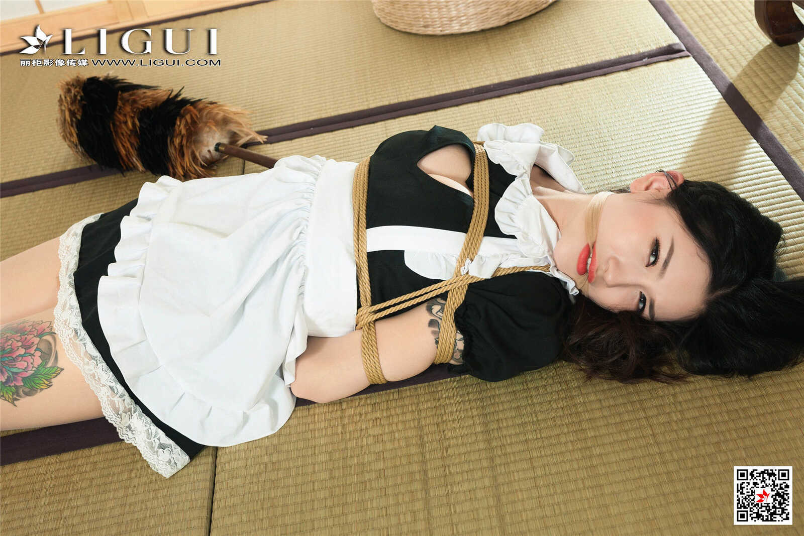 腿模甜甜《女仆绳艺丝足》 [丽柜美束Ligui] 写真第4张