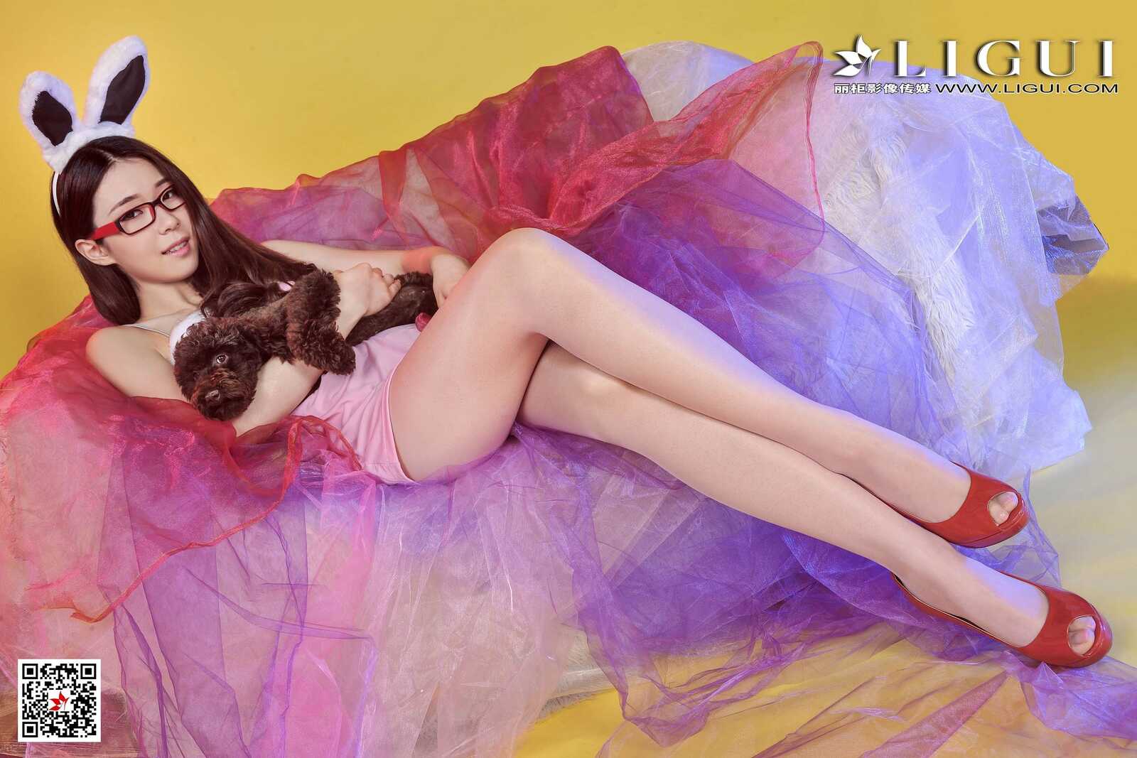 美辰《红高跟兔女郎》 [丽柜Ligui] 写真集第1张