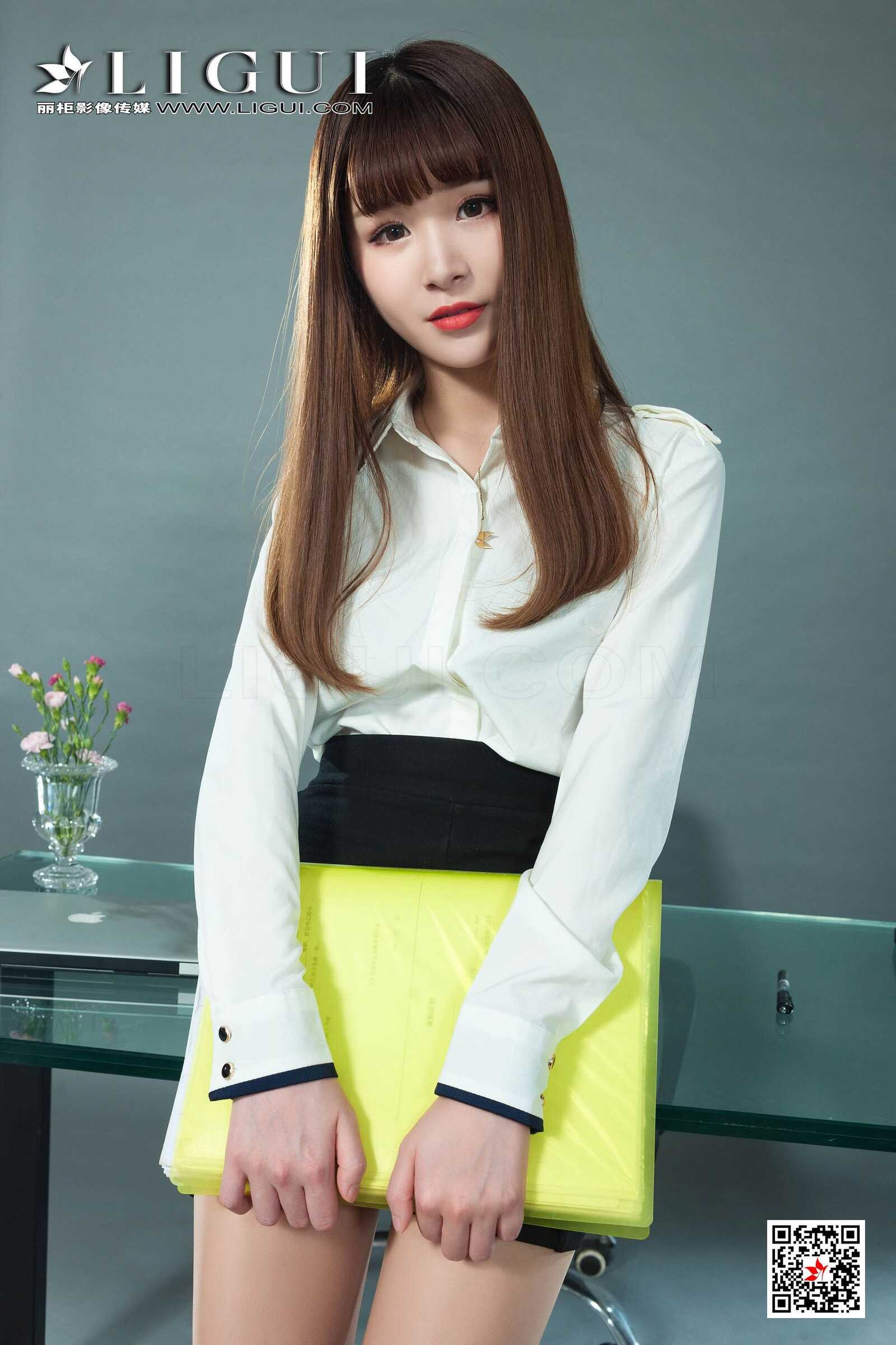 瑶瑶《OL小秘丝足美腿》 [丽柜LIGUI] 网络丽人 写第10张
