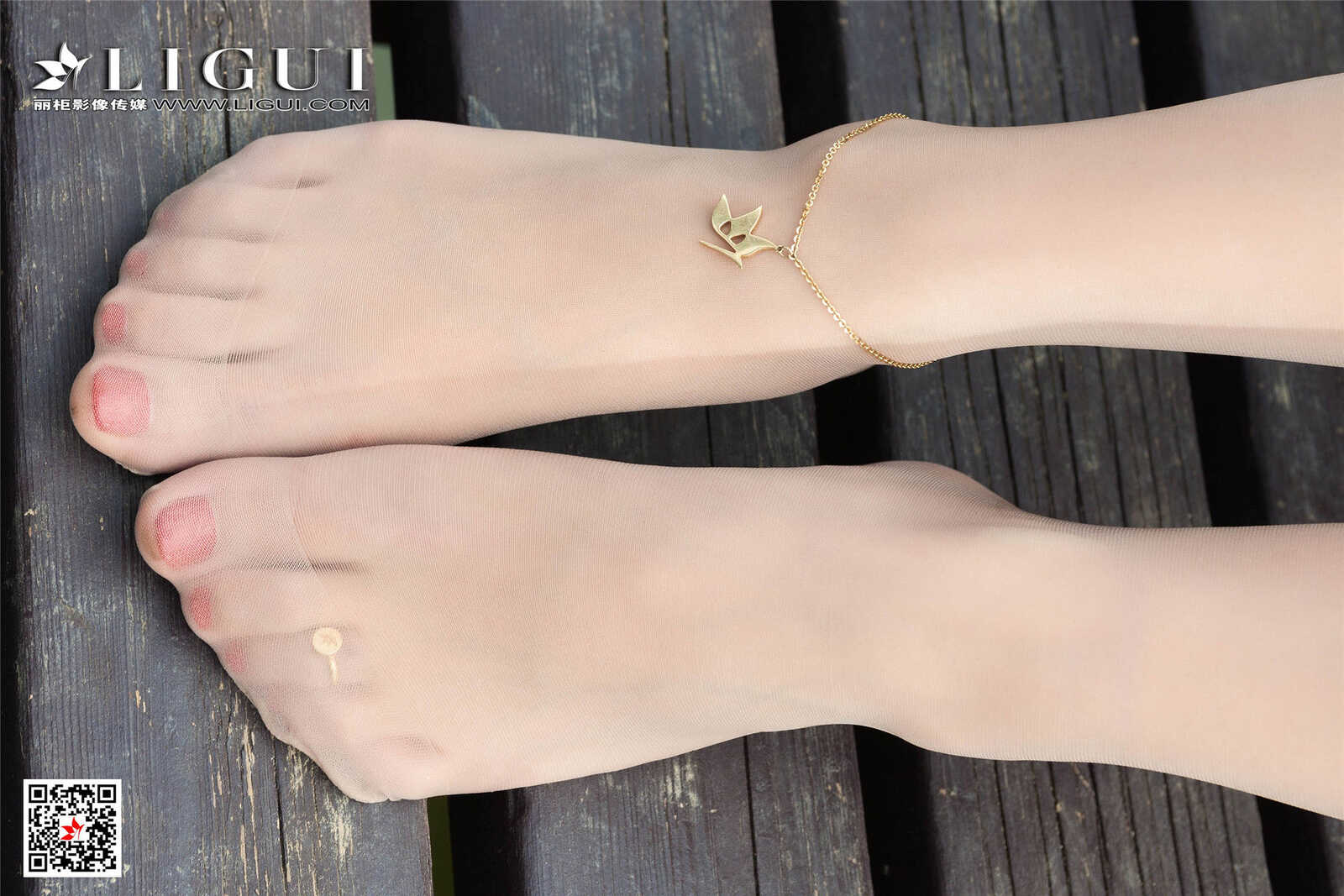 Model 汐汐《小清新户外OL美腿丝足》 [丽柜LiGui]第8张