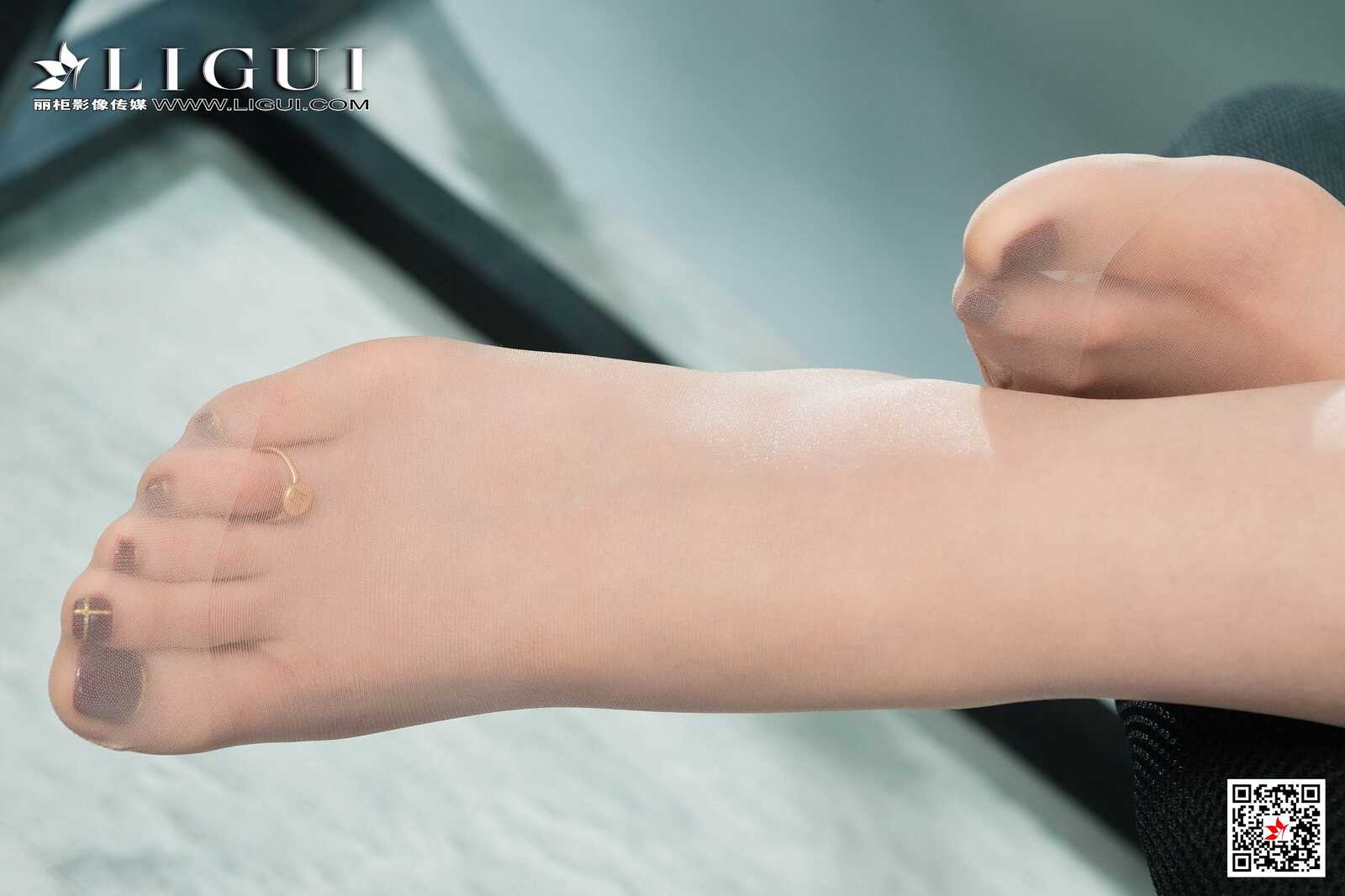 腿模赵蕊《长腿高跟OL女郎》 [丽柜LiGui] 网络丽人第1张