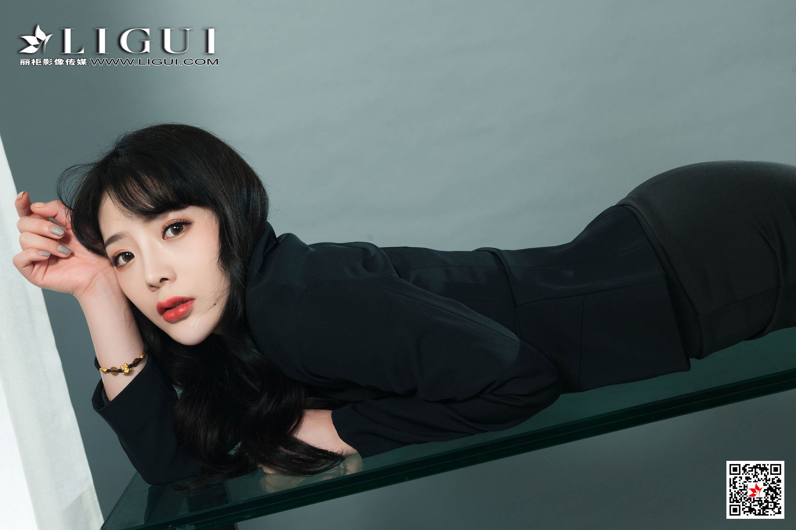 腿模赵蕊《长腿高跟OL女郎》 [丽柜LiGui] 网络丽人第1张