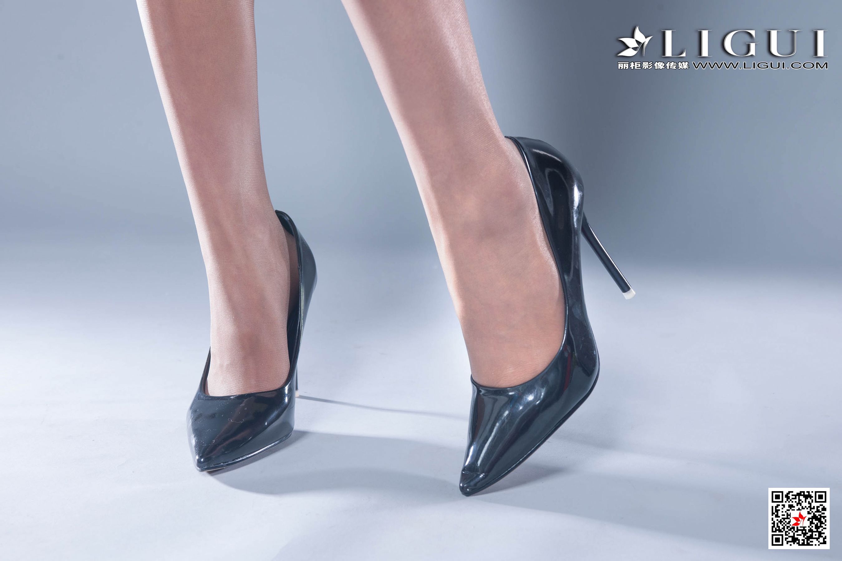 腿模潼潼《肉丝OL女郎》 [丽柜LiGui] 网络丽人 写第4张