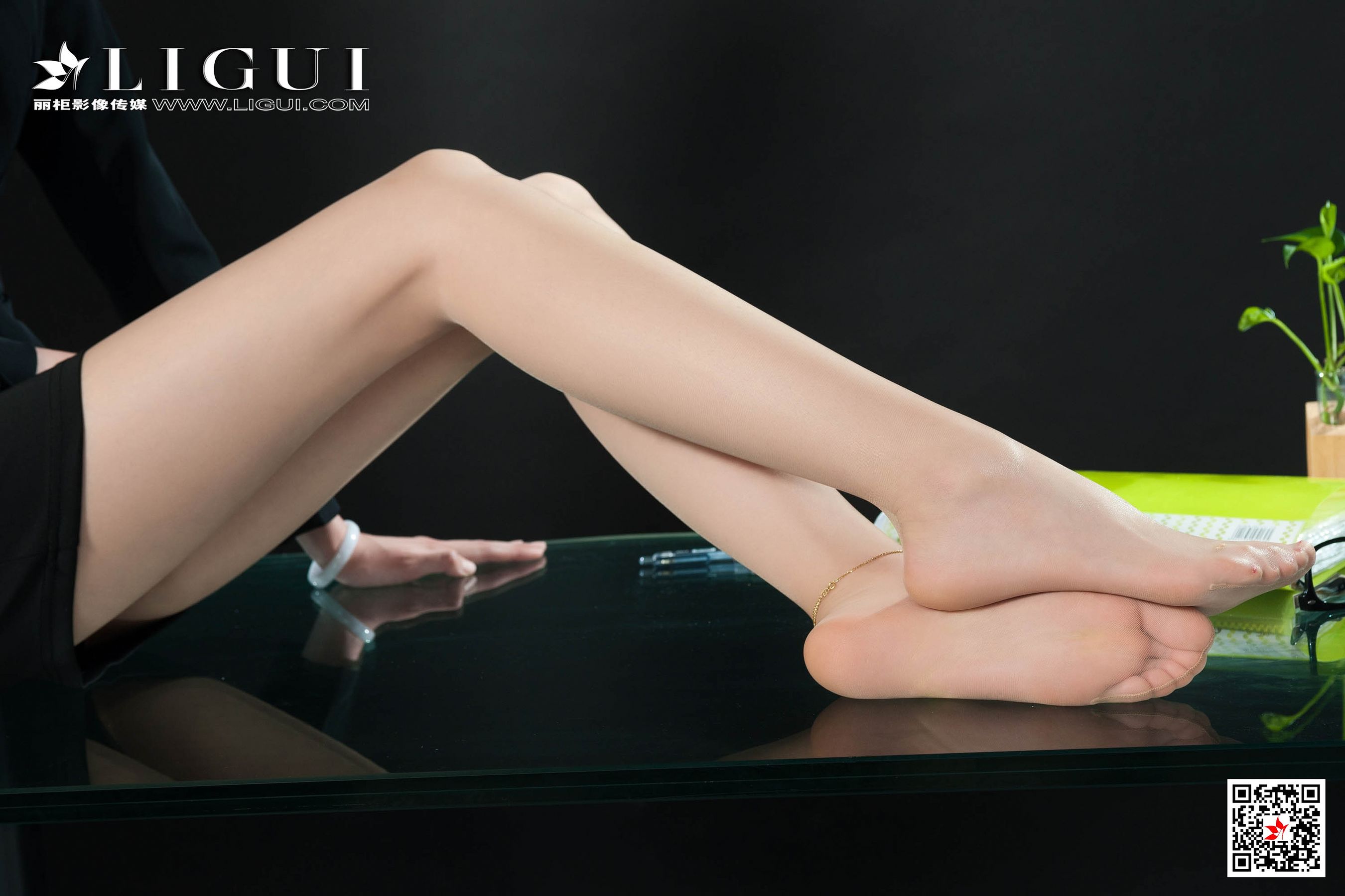 腿模RITA《肉丝袜长腿丽人》 [丽柜LiGui] 写真集第1张