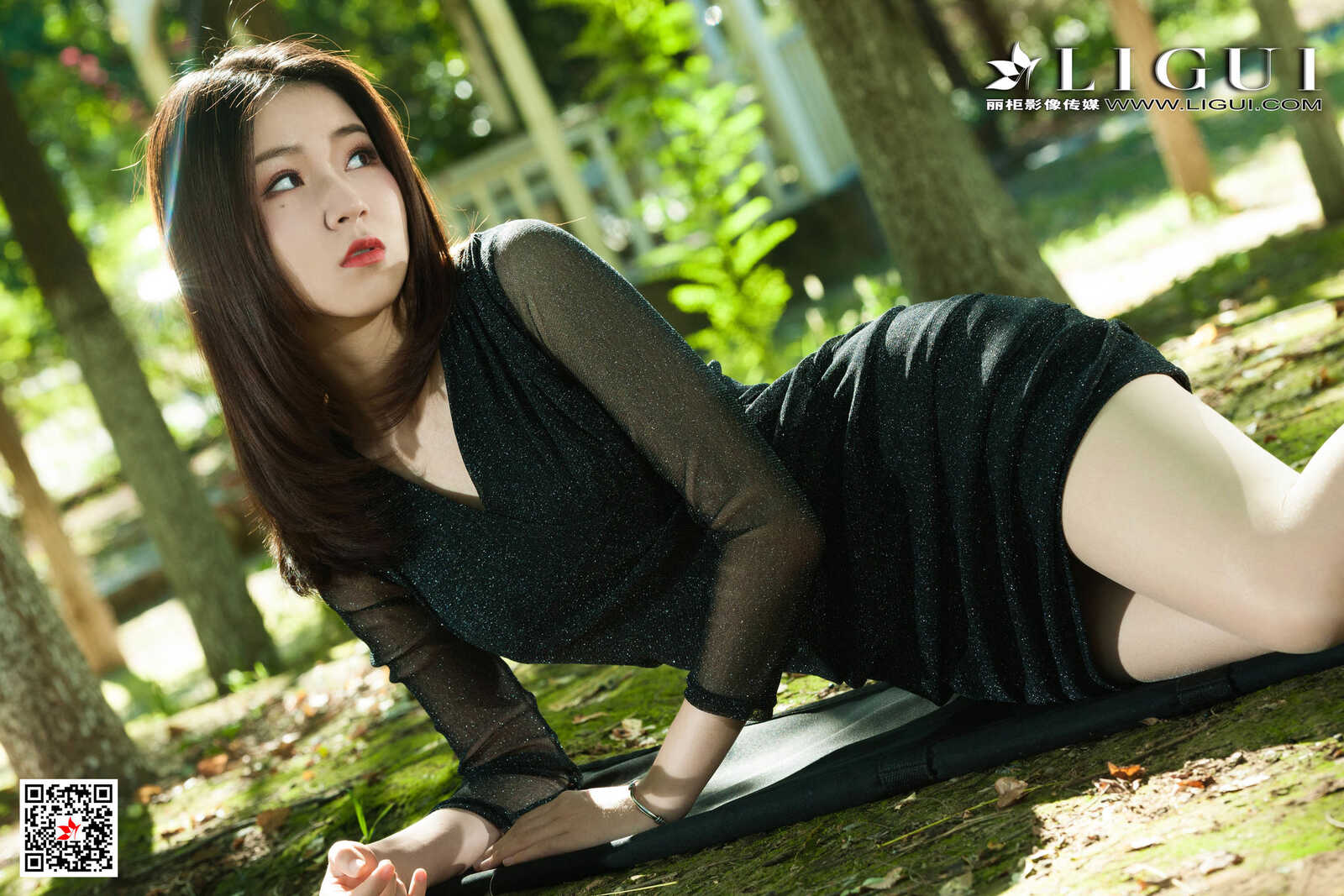 虫虫《长腿森系女神》 [丽柜Ligui] 写真集第5张