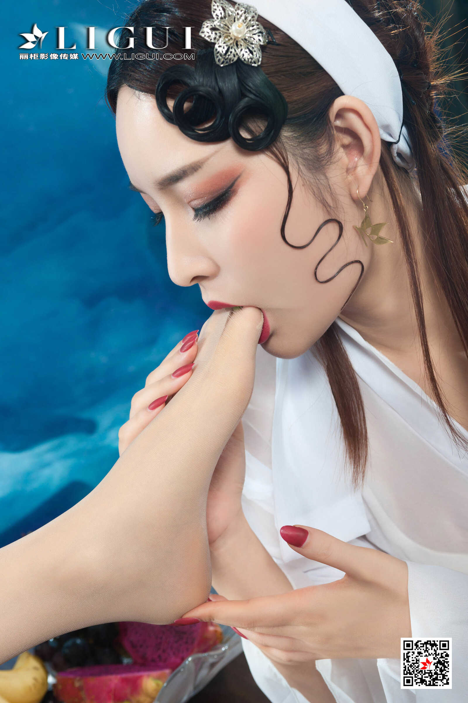 甜甜&amp;amp;雪糕《京剧丝袜姐妹花》 [丽柜Ligui] 写真第2张