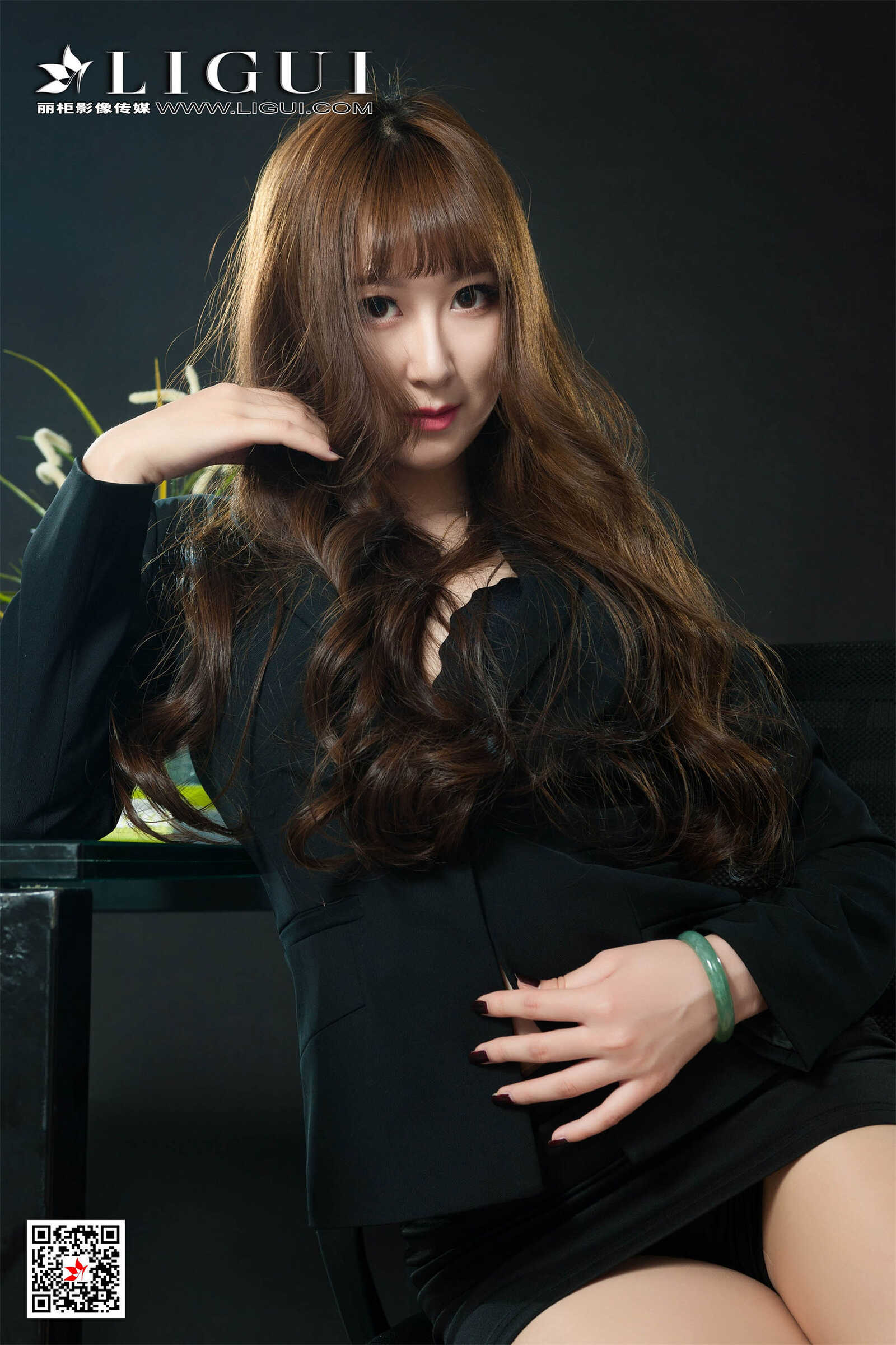 腿模焦焦《肉丝高跟OL美腿》 [丽柜Ligui] 写真集第11张