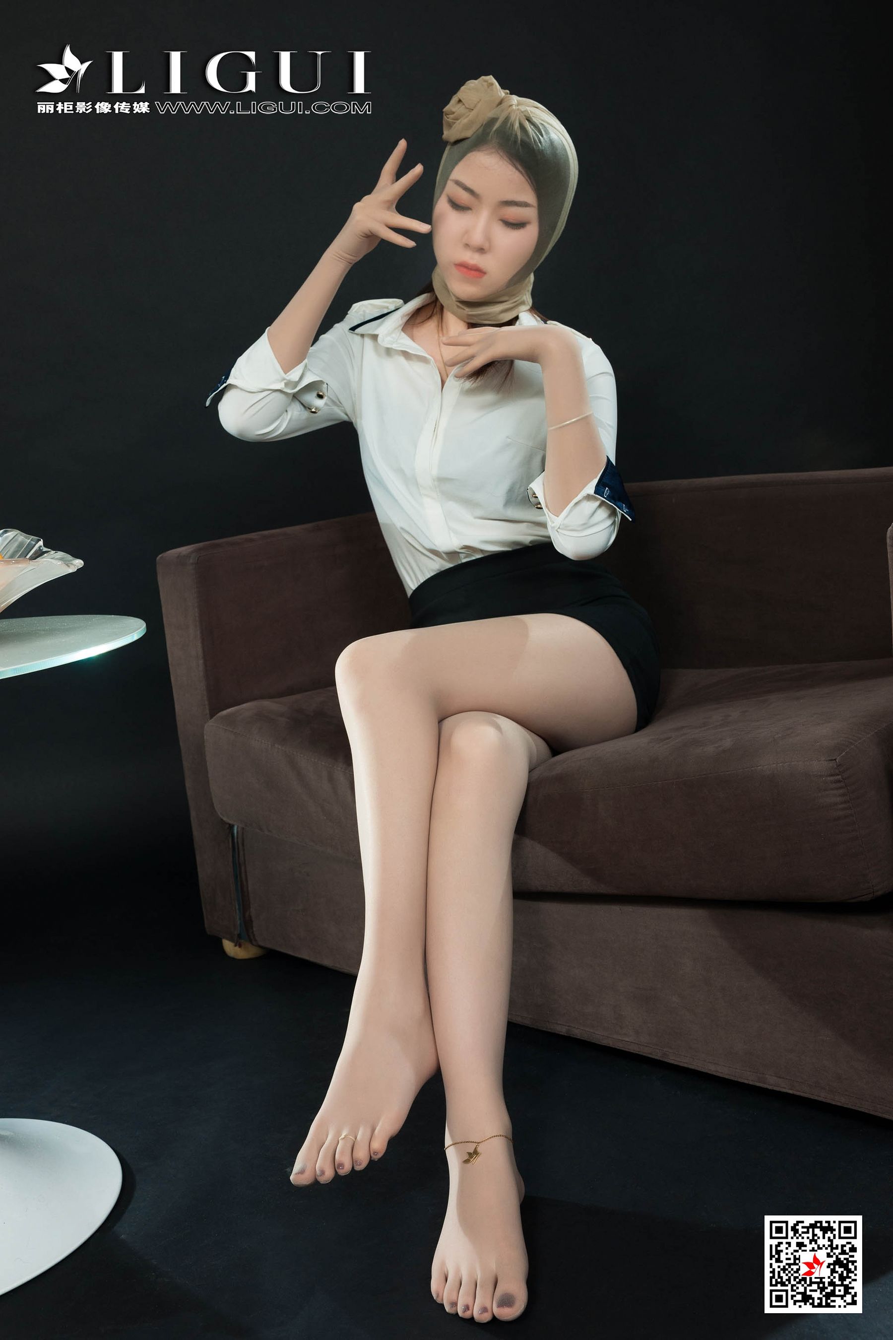 虫虫《肉丝袜美束人体》 [丽柜Ligui] 写真集第6张