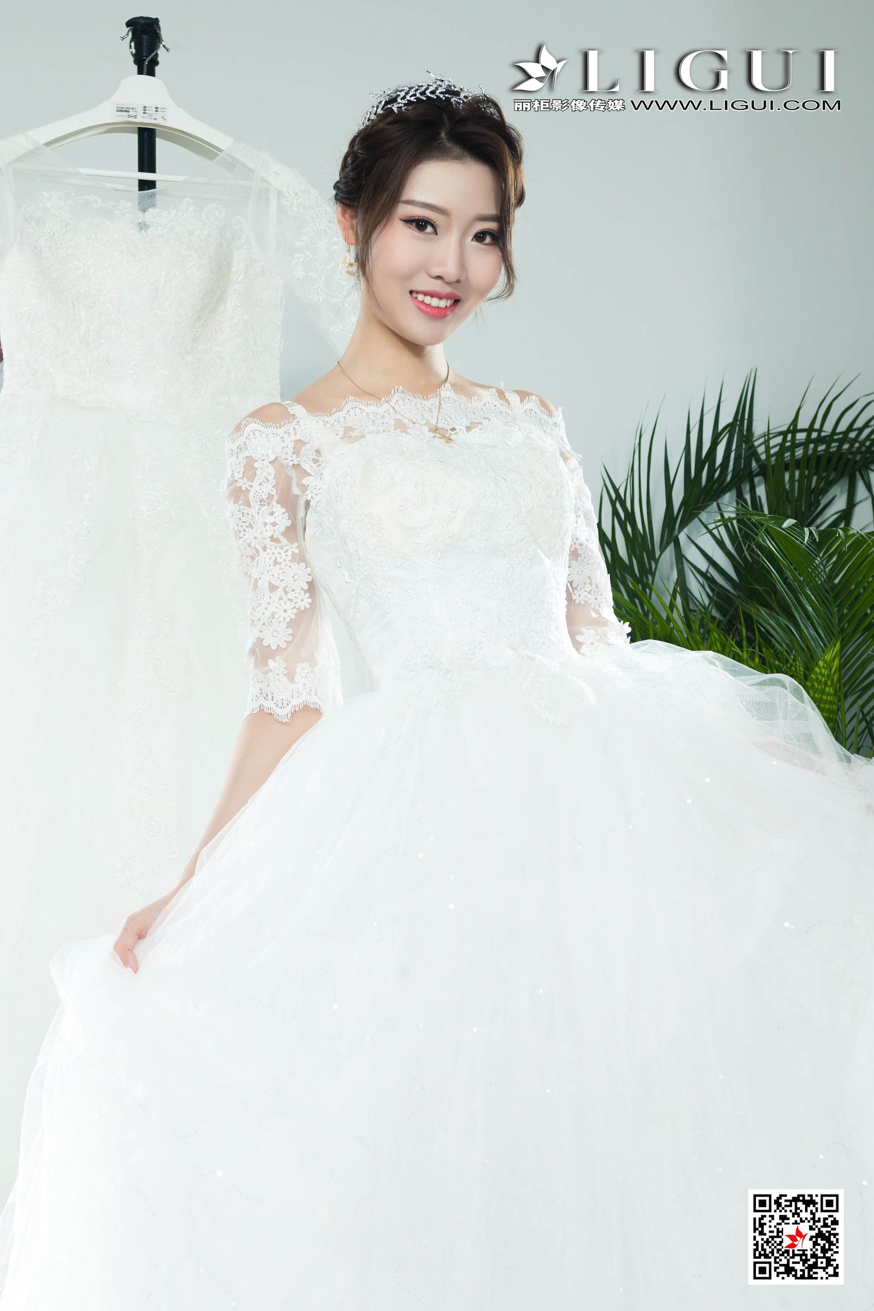 钟情《白丝婚纱新娘》 [丽柜Ligui] 写真集第8张