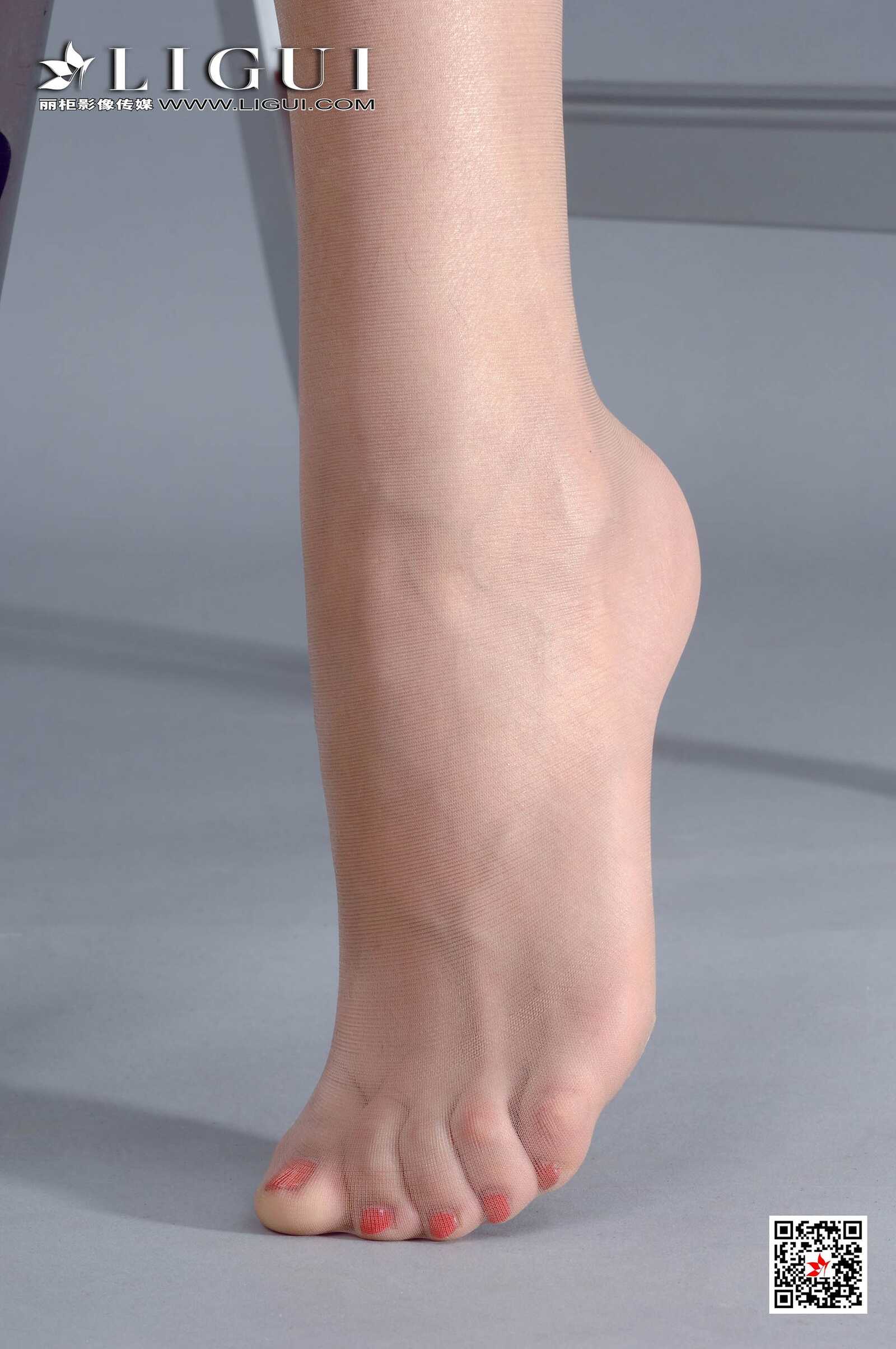 可馨《皮衣高叉》 [丽柜Ligui] 写真集第13张