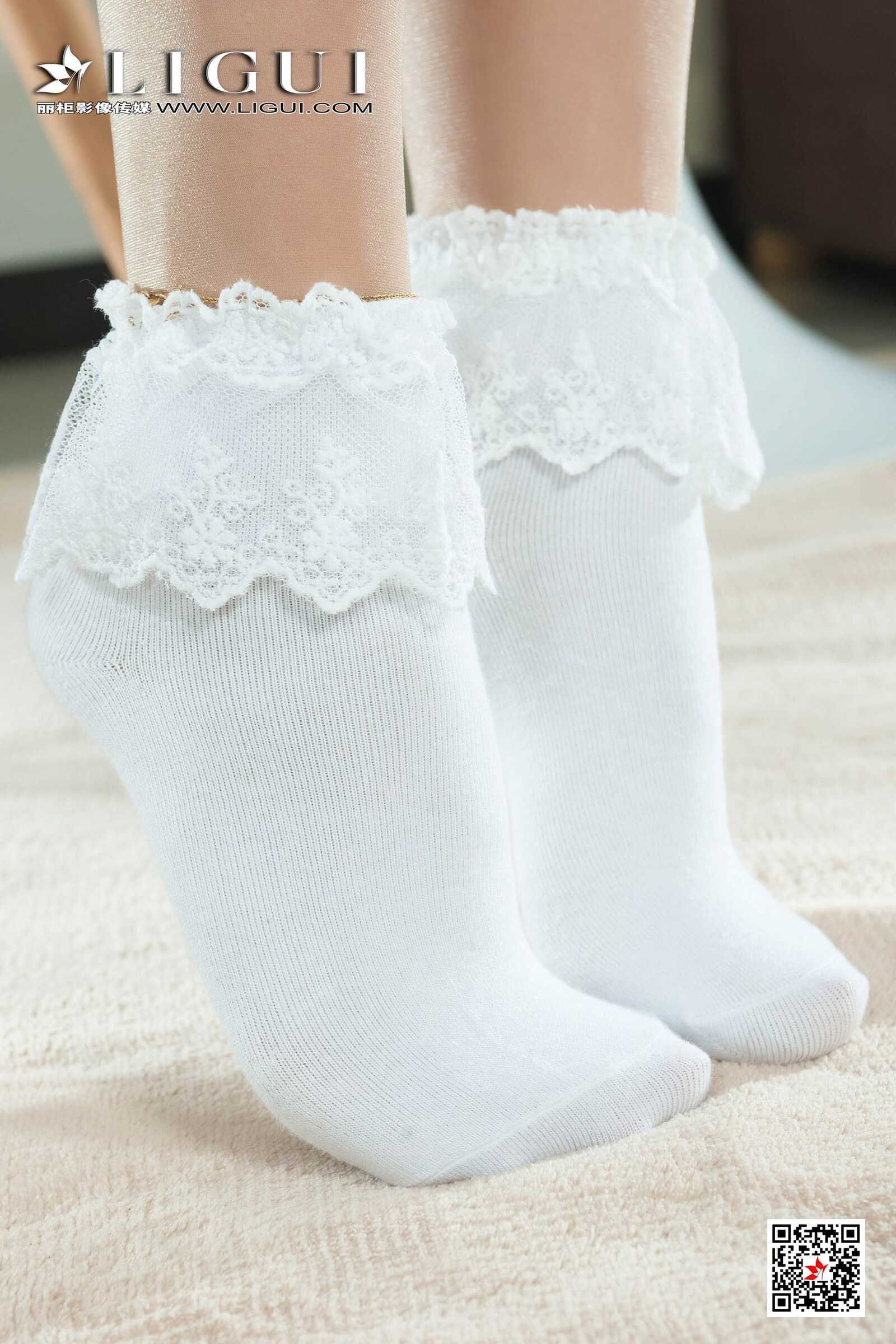 潘潘《丝袜学妹》 [丽柜Ligui] 写真集第8张