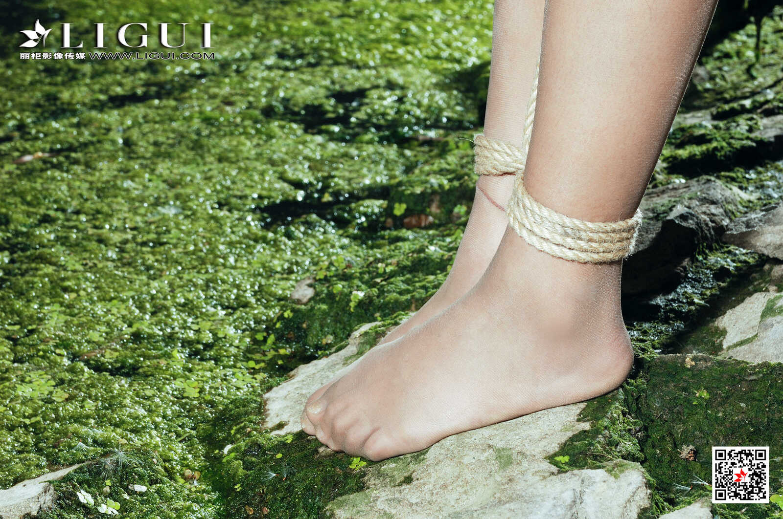 模特佩佩《黑夜美束》 [丽柜Ligui] 精品图集 写真第2张