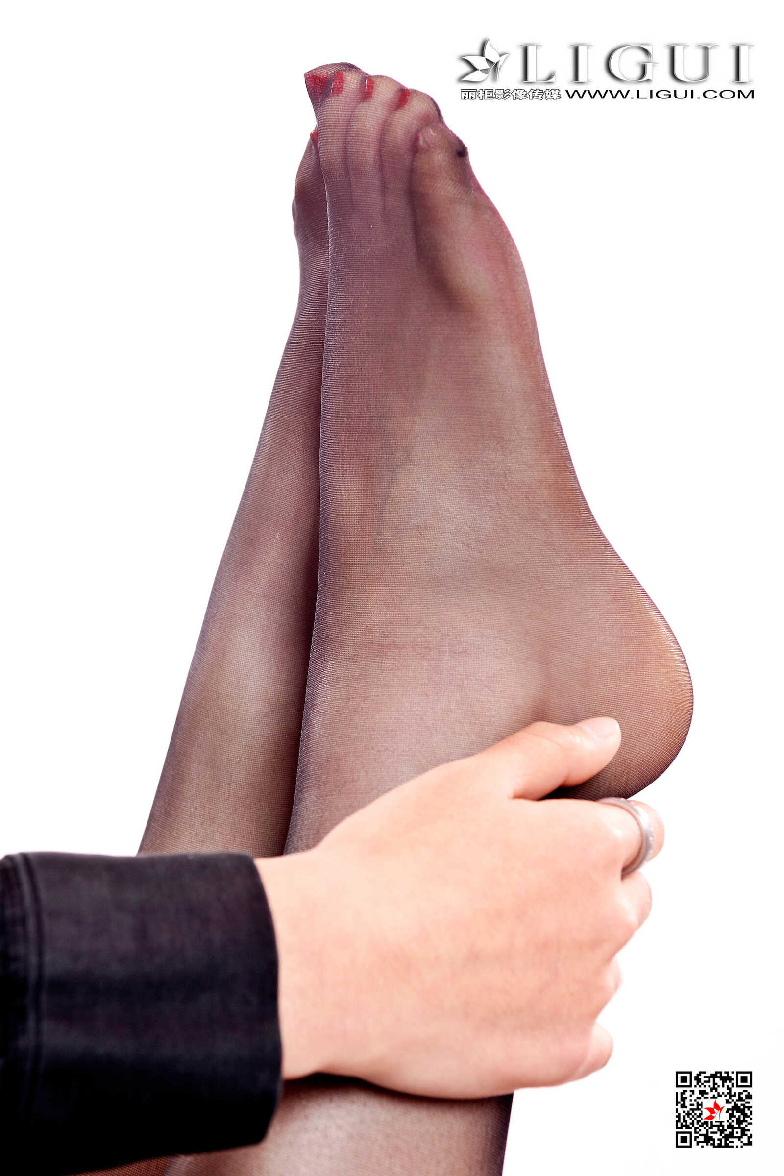 腿模允儿《黑丝大长腿》 [丽柜Ligui] 写真集第5张