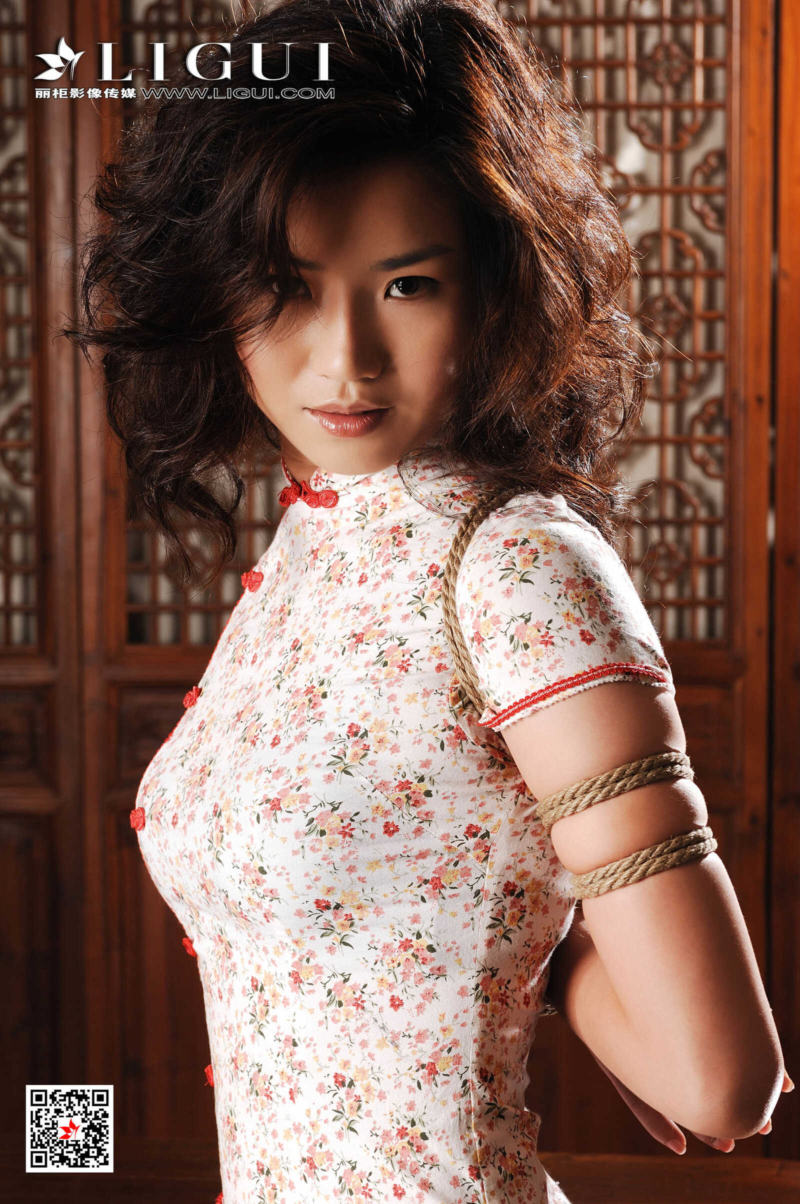 由美《旗袍&amp;amp;束缚》 [丽柜Ligui] 精品图集 写真第11张