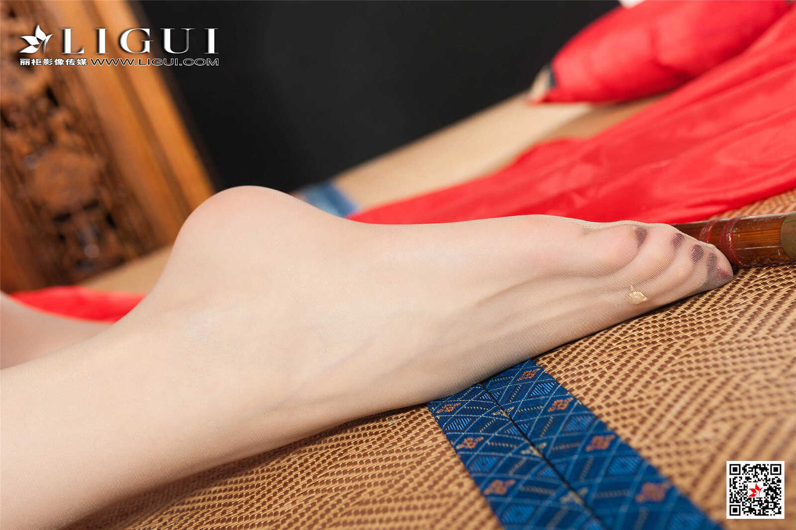 Model 凉儿《古色古香的丝足》 [丽柜Ligui] 写真集第4张