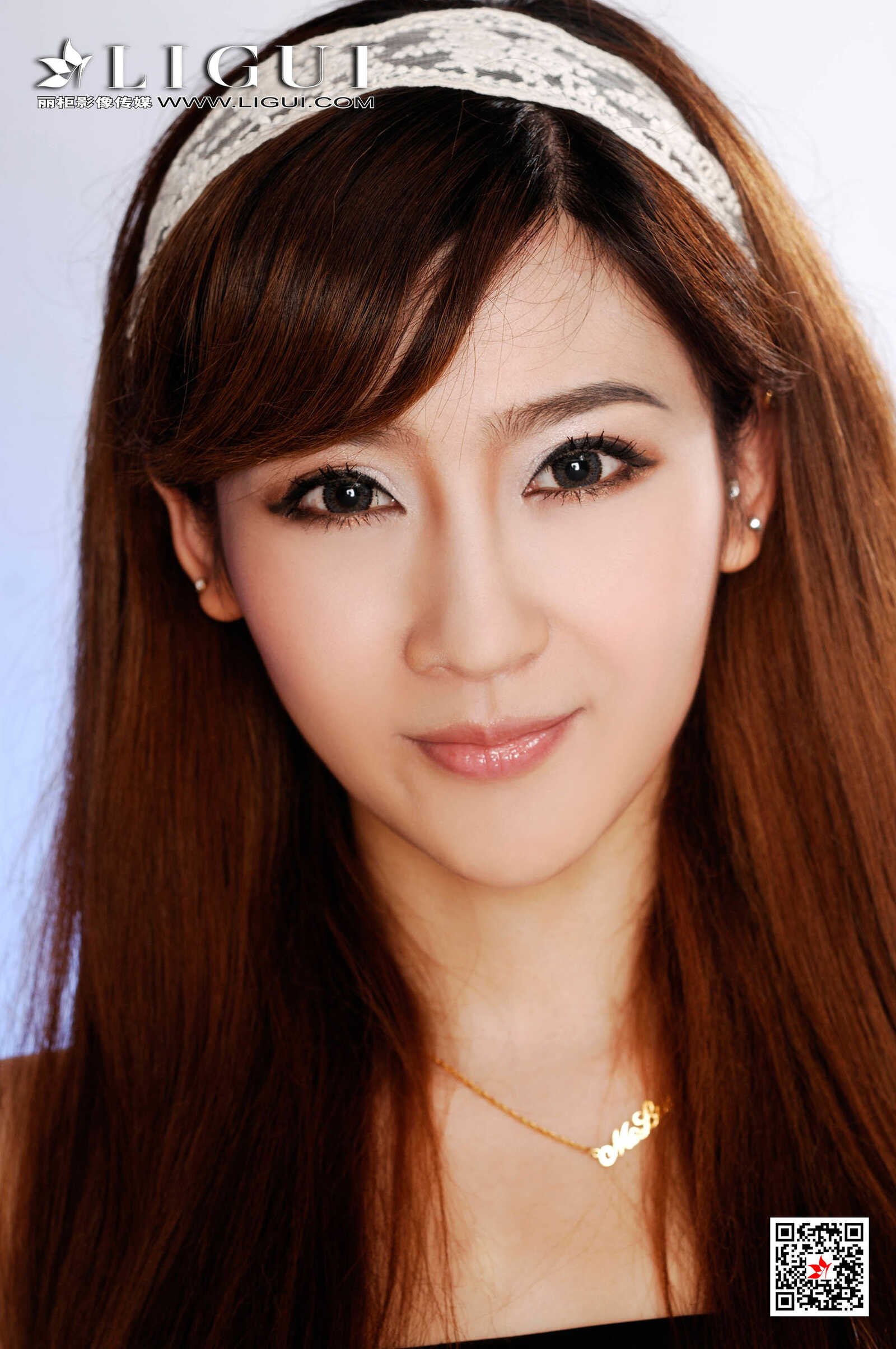 Model 刘炜炜《美腿玉足》 [丽柜Ligui] 写真集第9张