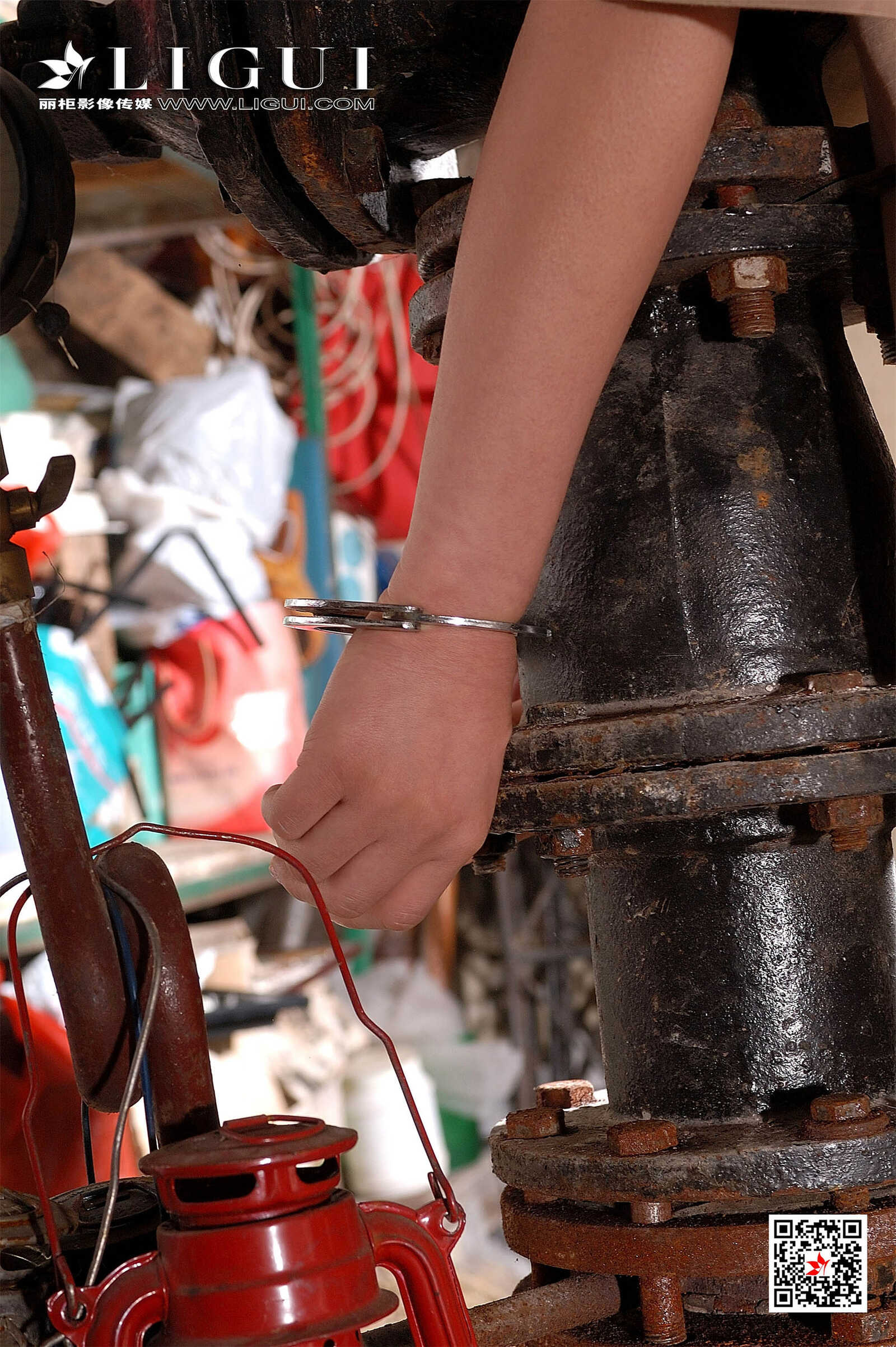 Model 由美《镣铐绳芤捆绑》 [丽柜美束Ligui] 写真第10张