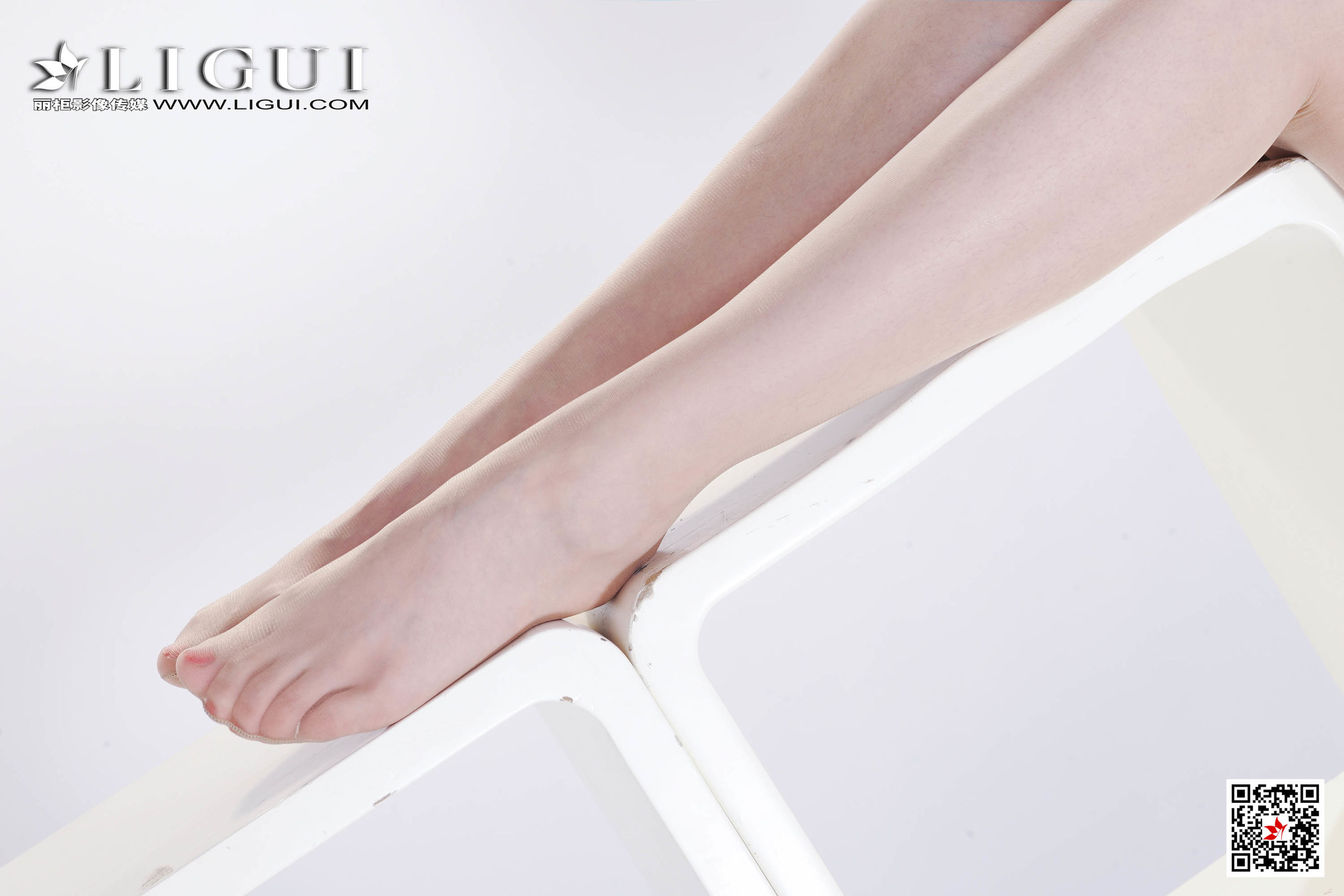 Model 秋晨《超短热裤足球女郎》 [丽柜LIGUI] 写真第6张