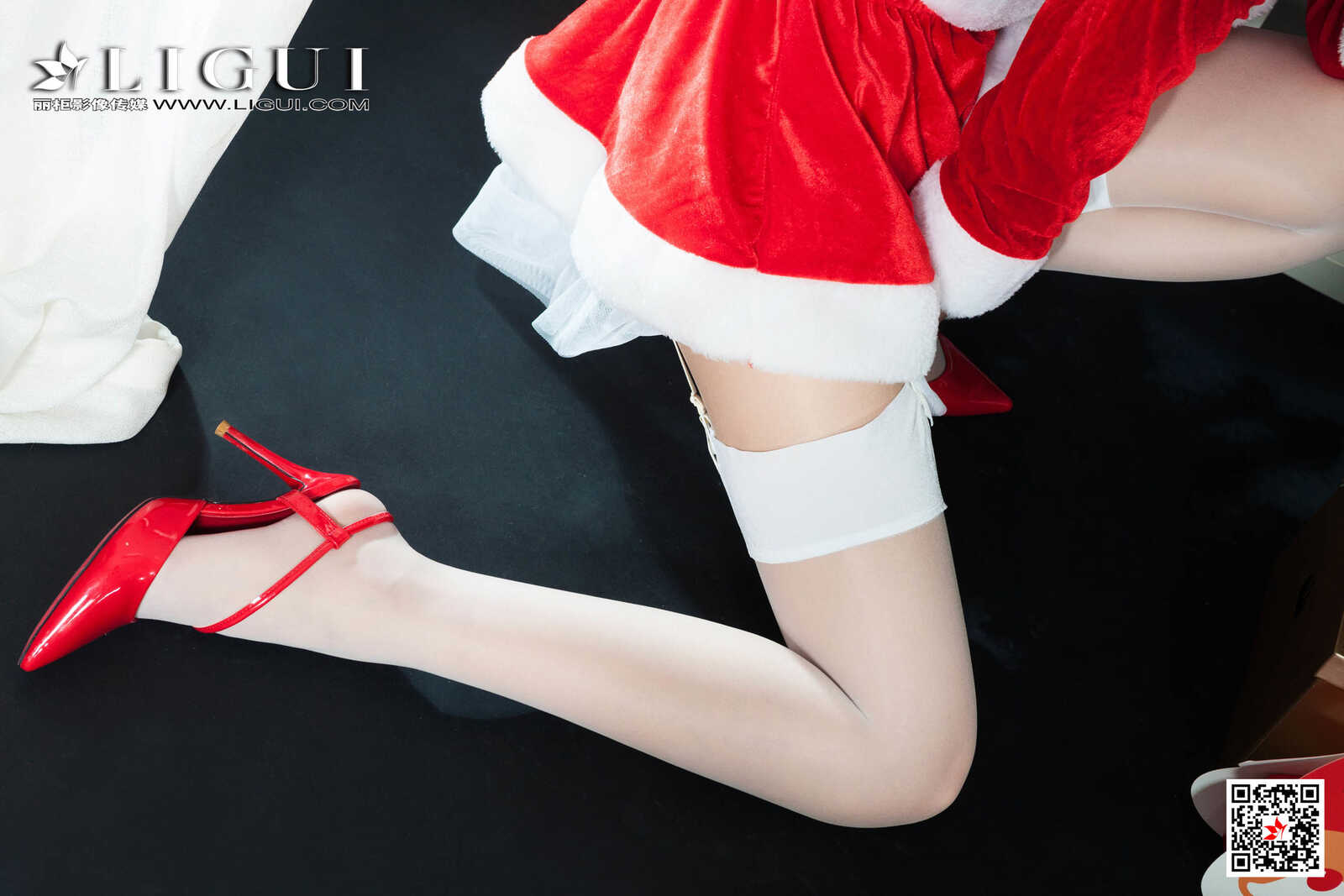 雪糕《白丝圣诞老人》 [丽柜Ligui] 写真集第13张